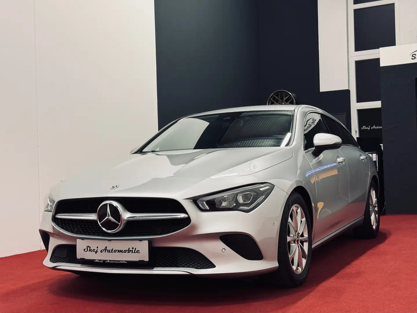 Mercedes-Benz CLA 200 CLA 200 d Shooting Brake°R-Kamera°Virtual Grau - 1