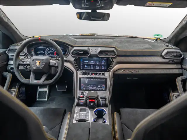 Lamborghini Urus view 13
