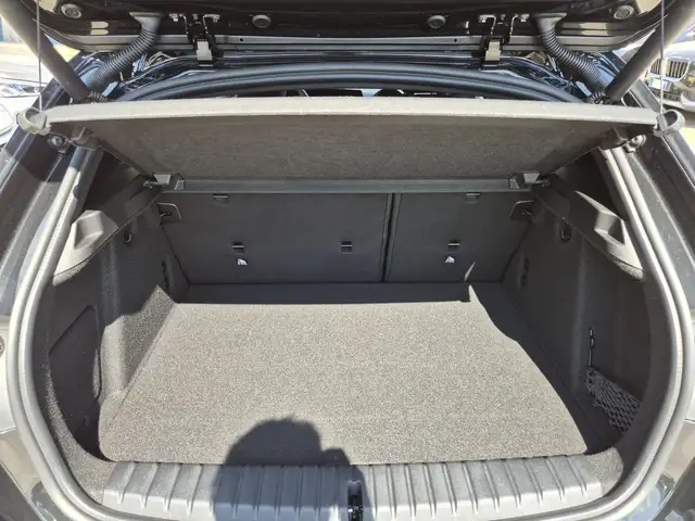 BMW 1 Series view 11