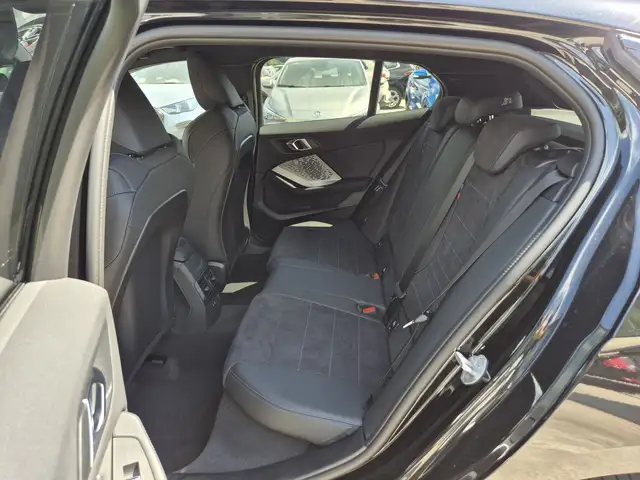 BMW 1 Series view 7