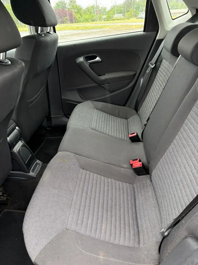 Volkswagen Polo 1.2i White Edition - 2