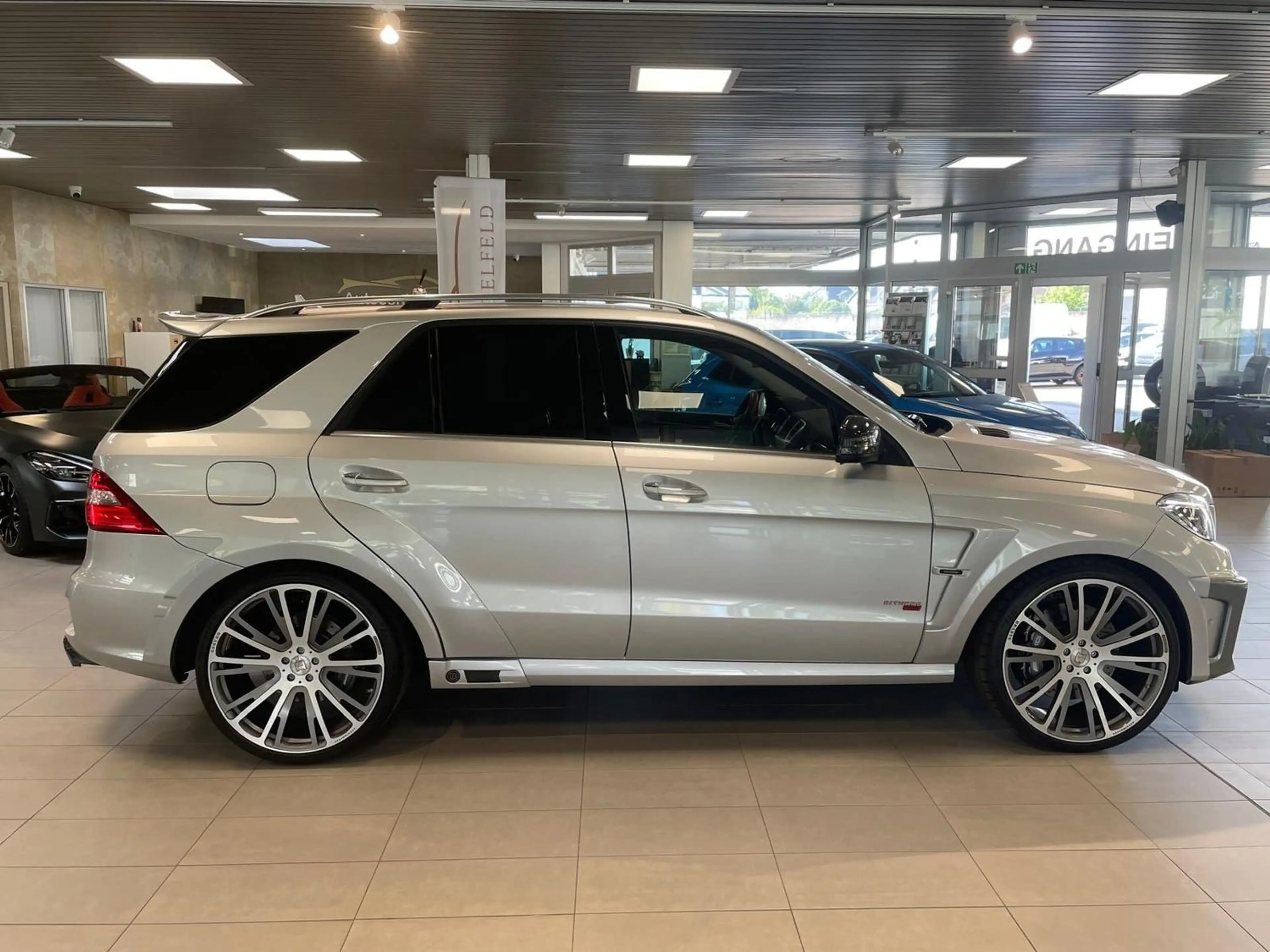 Mercedes-Benz ML 63 AMG BRABUS B63S WIDESTAR 23 ZOLL 700PS — photo 8