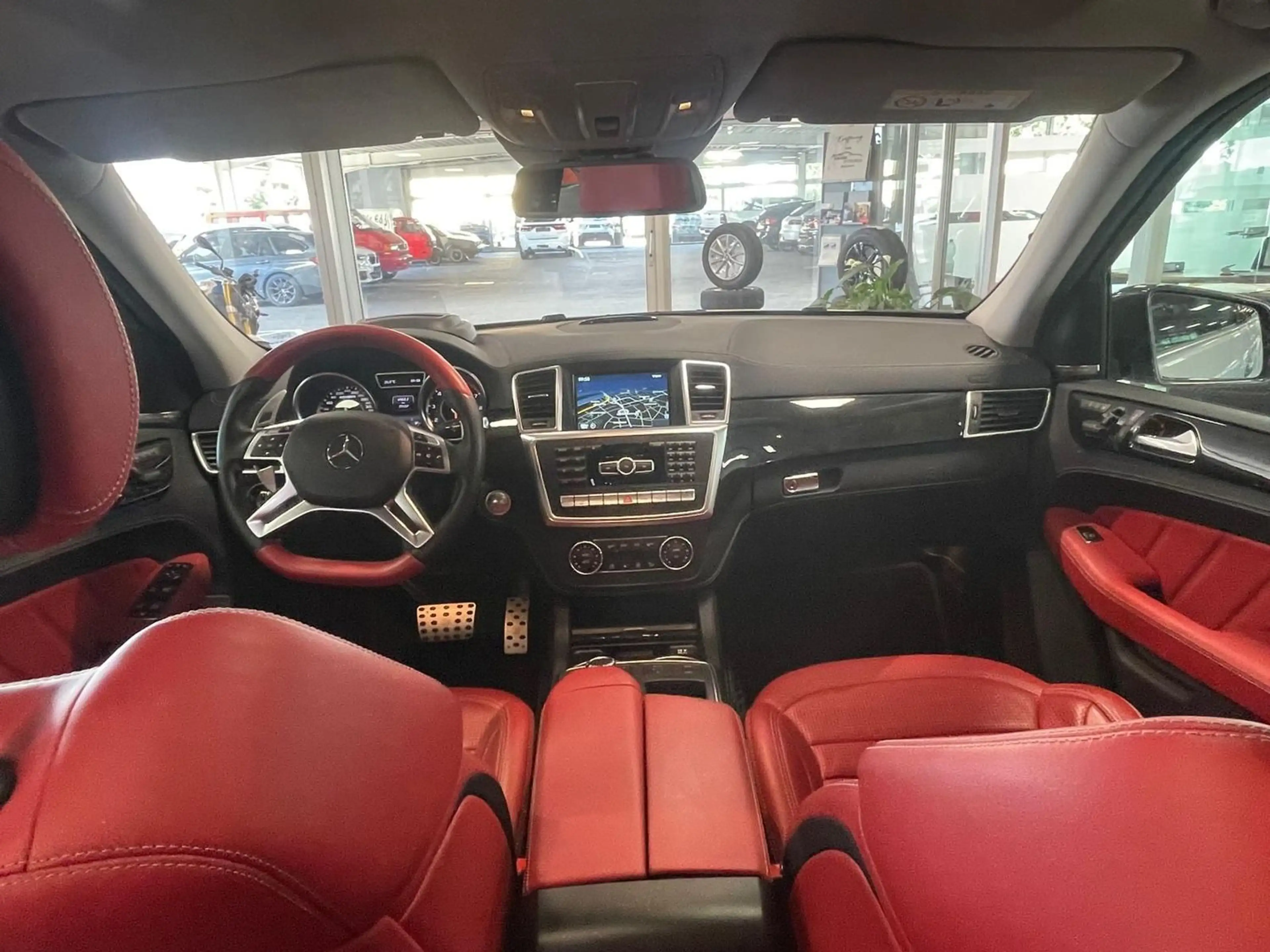 Mercedes-Benz ML 63 AMG BRABUS B63S WIDESTAR 23 ZOLL 700PS — photo 11