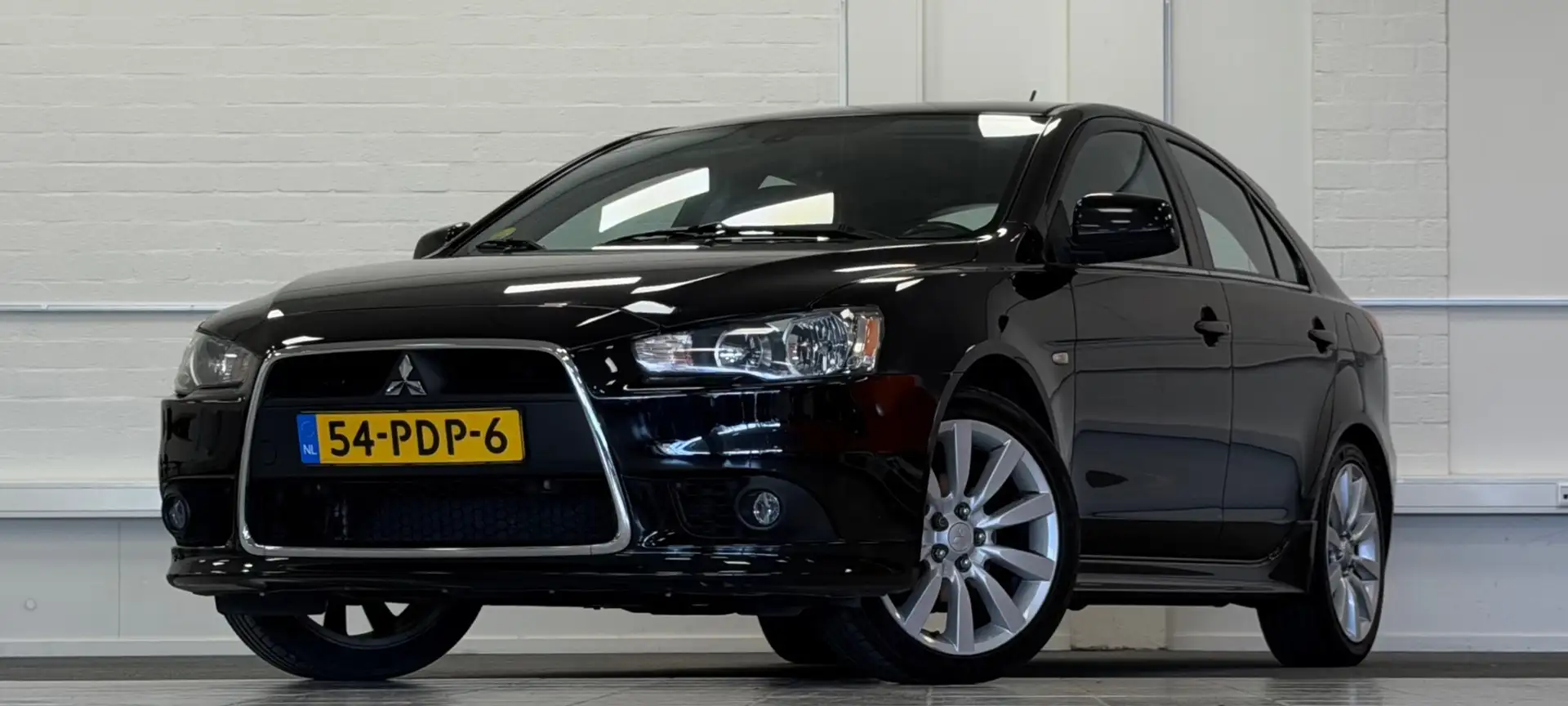 Mitsubishi Lancer Sportback 1.8i 16V Intense Trekhaak 2e Eigenaar Negro - 1