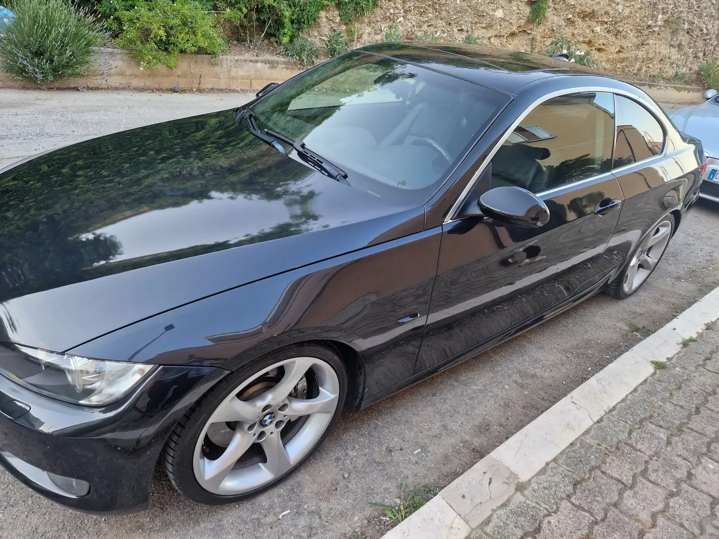 BMW 335 Serie 3 E92 Coupe 335d Coupe Attiva auto Schwarz - 2