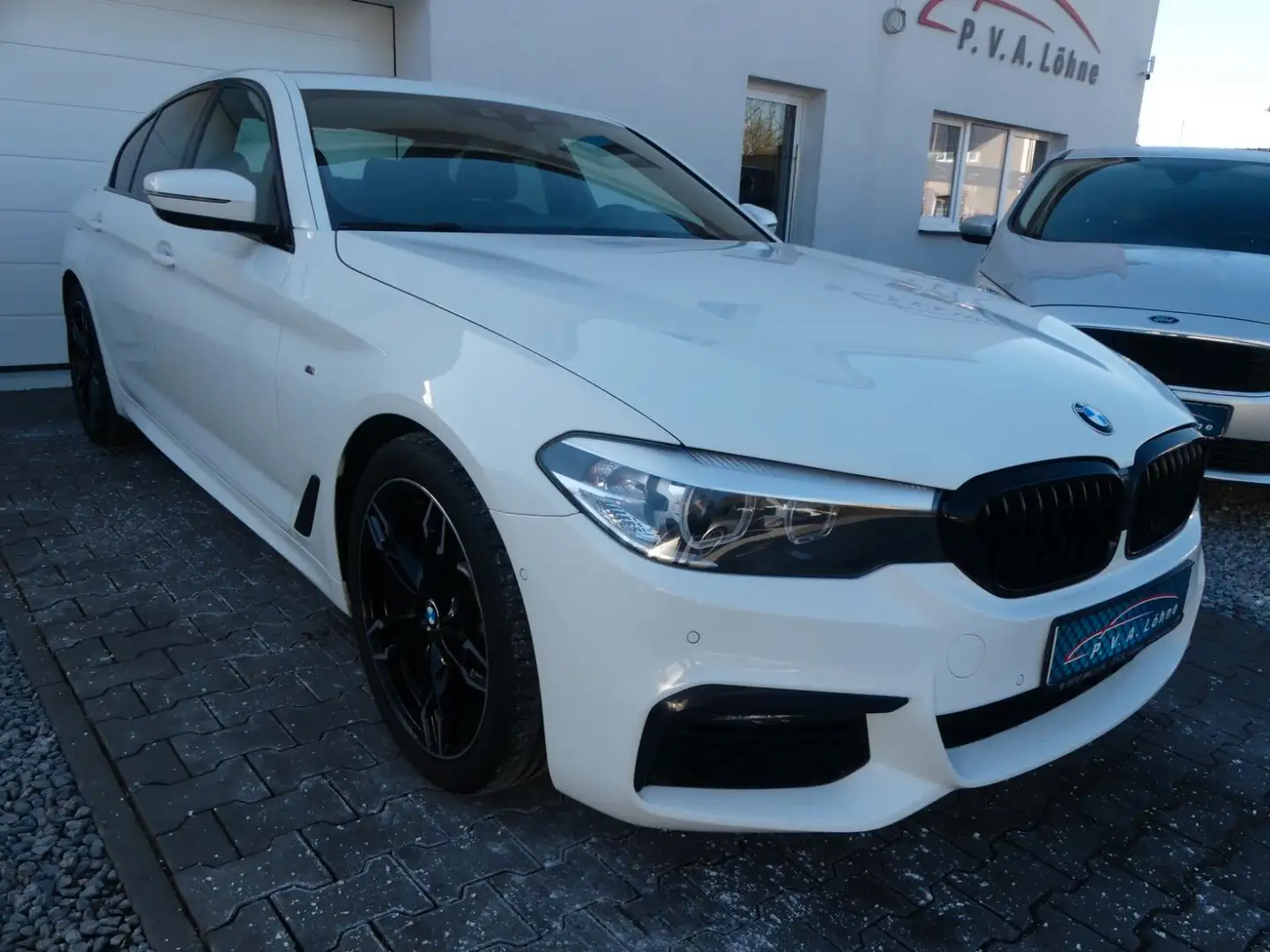 BMW 520 d M Sport Paket Live Cockpit | LED | 19" Alu Blanc - 1