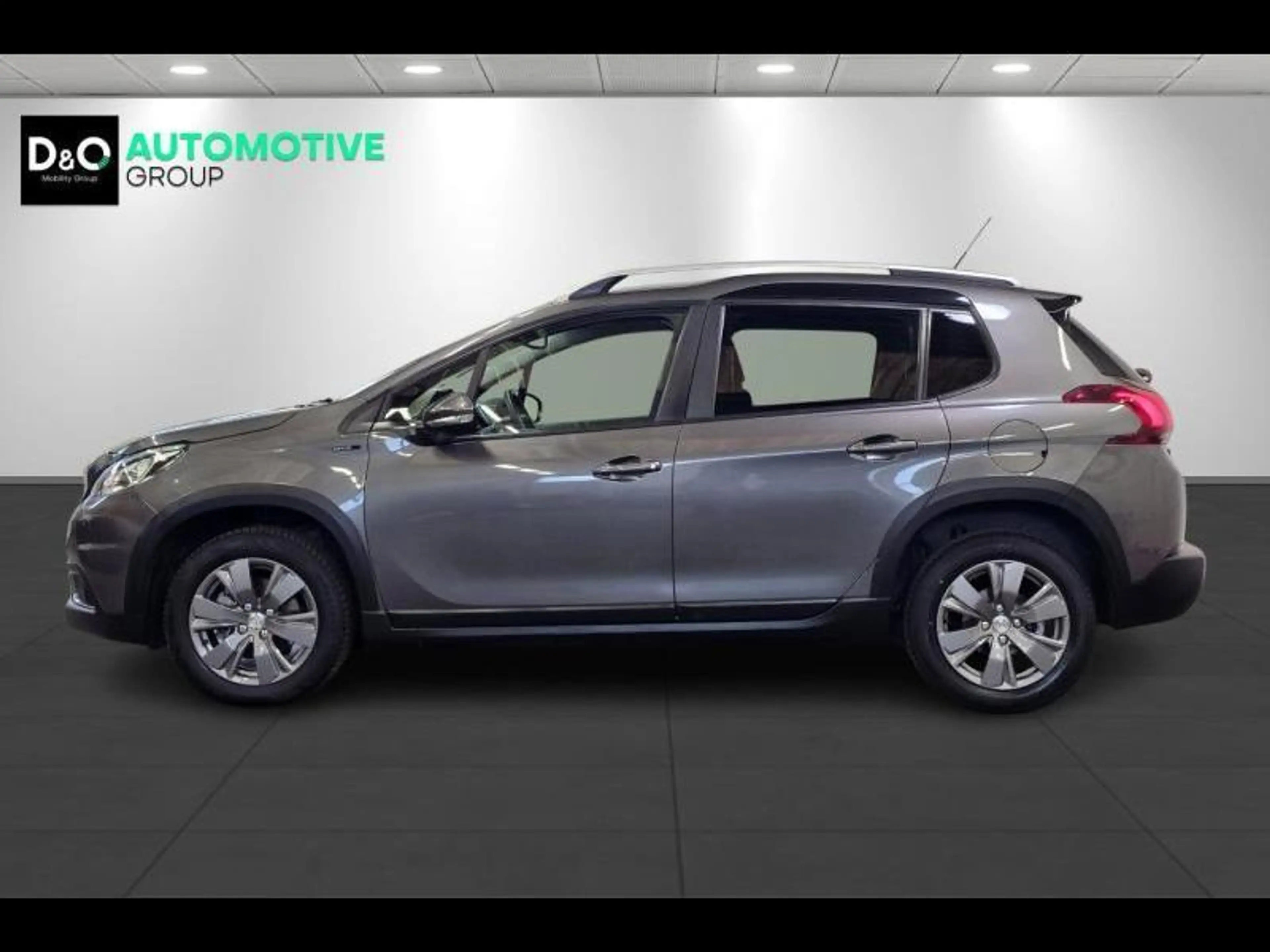 Peugeot 2008 Signature gps — photo 6