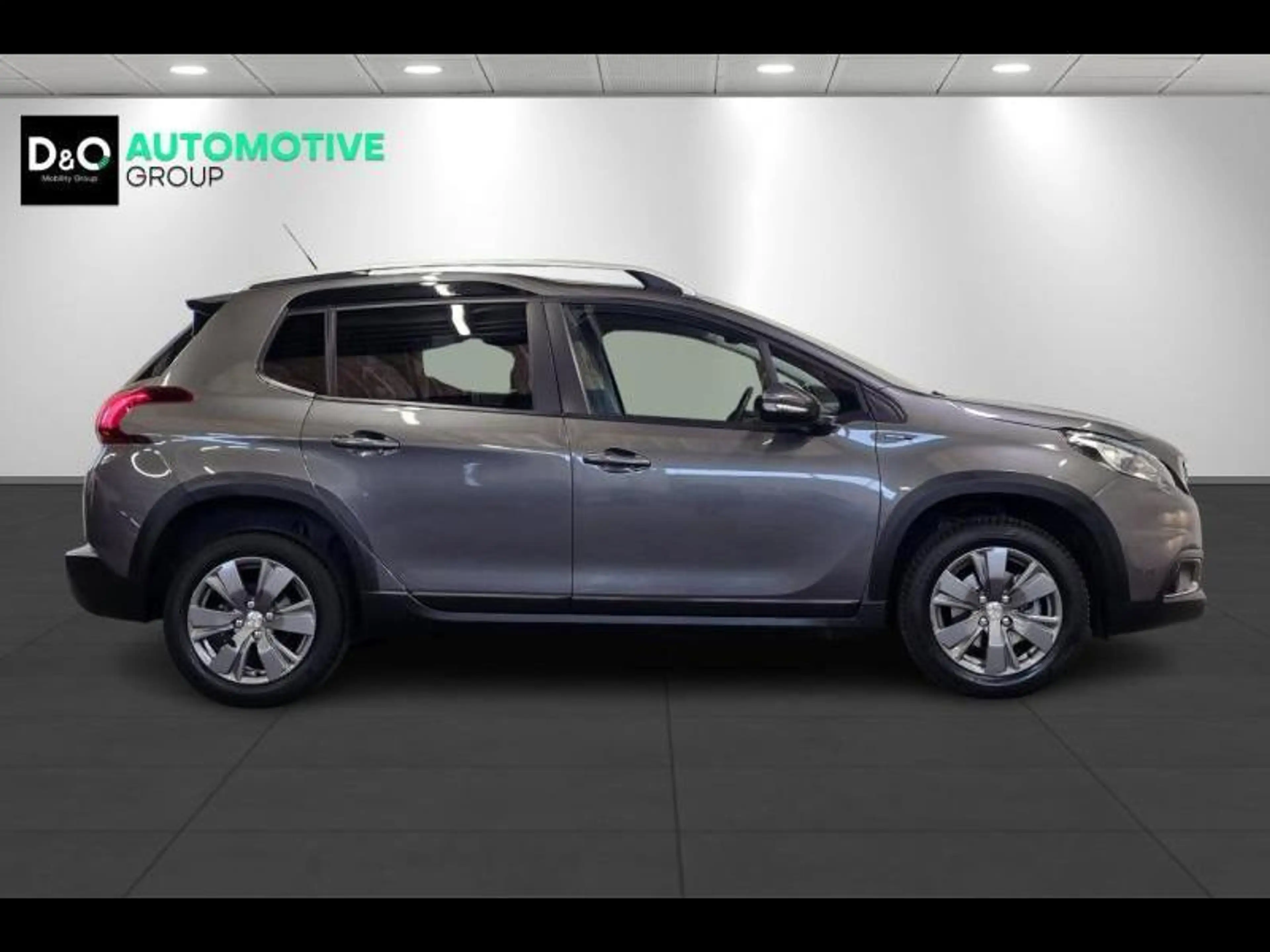 Peugeot 2008 Signature gps — photo 4