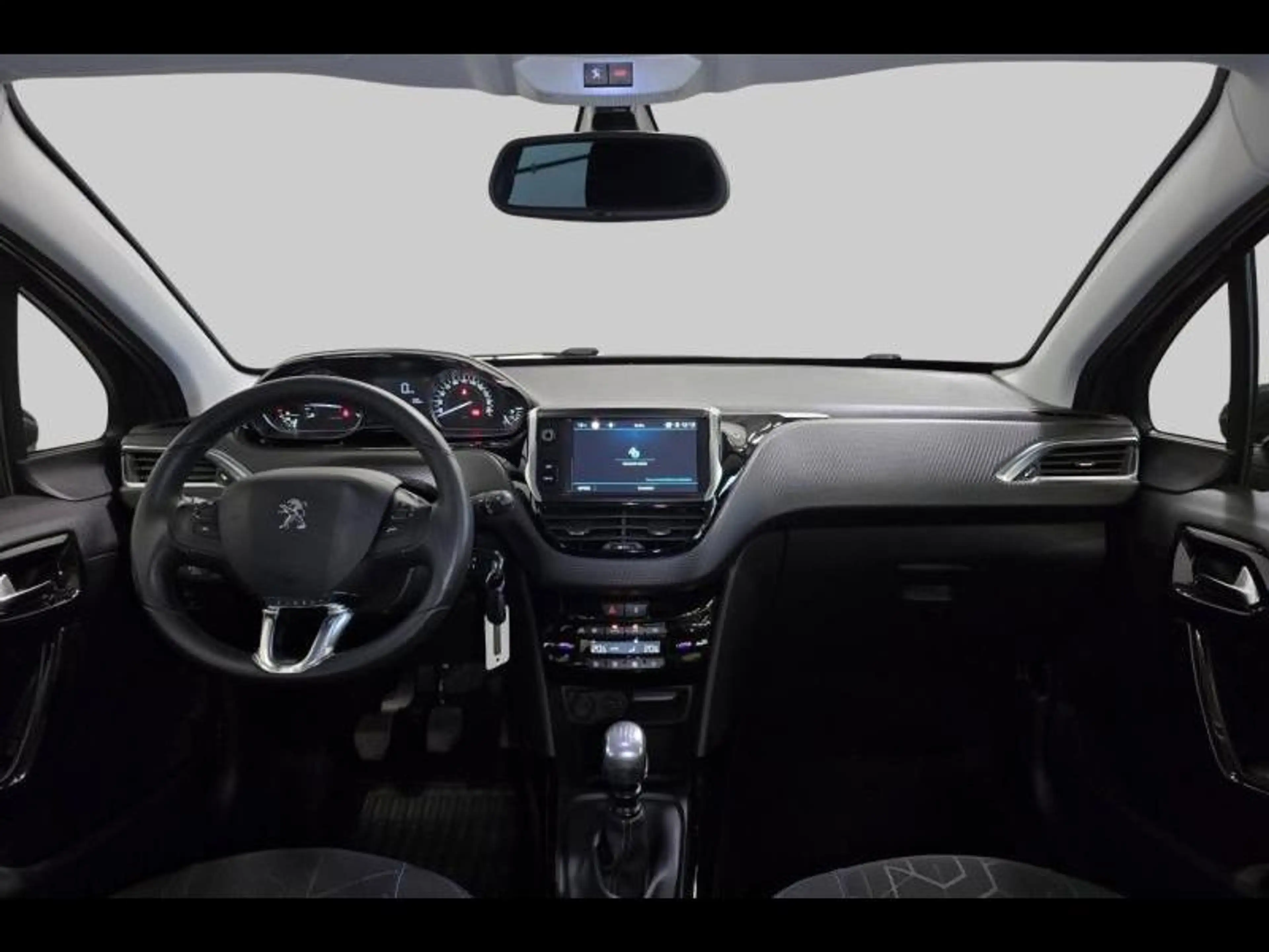 Peugeot 2008 Signature gps — photo 2