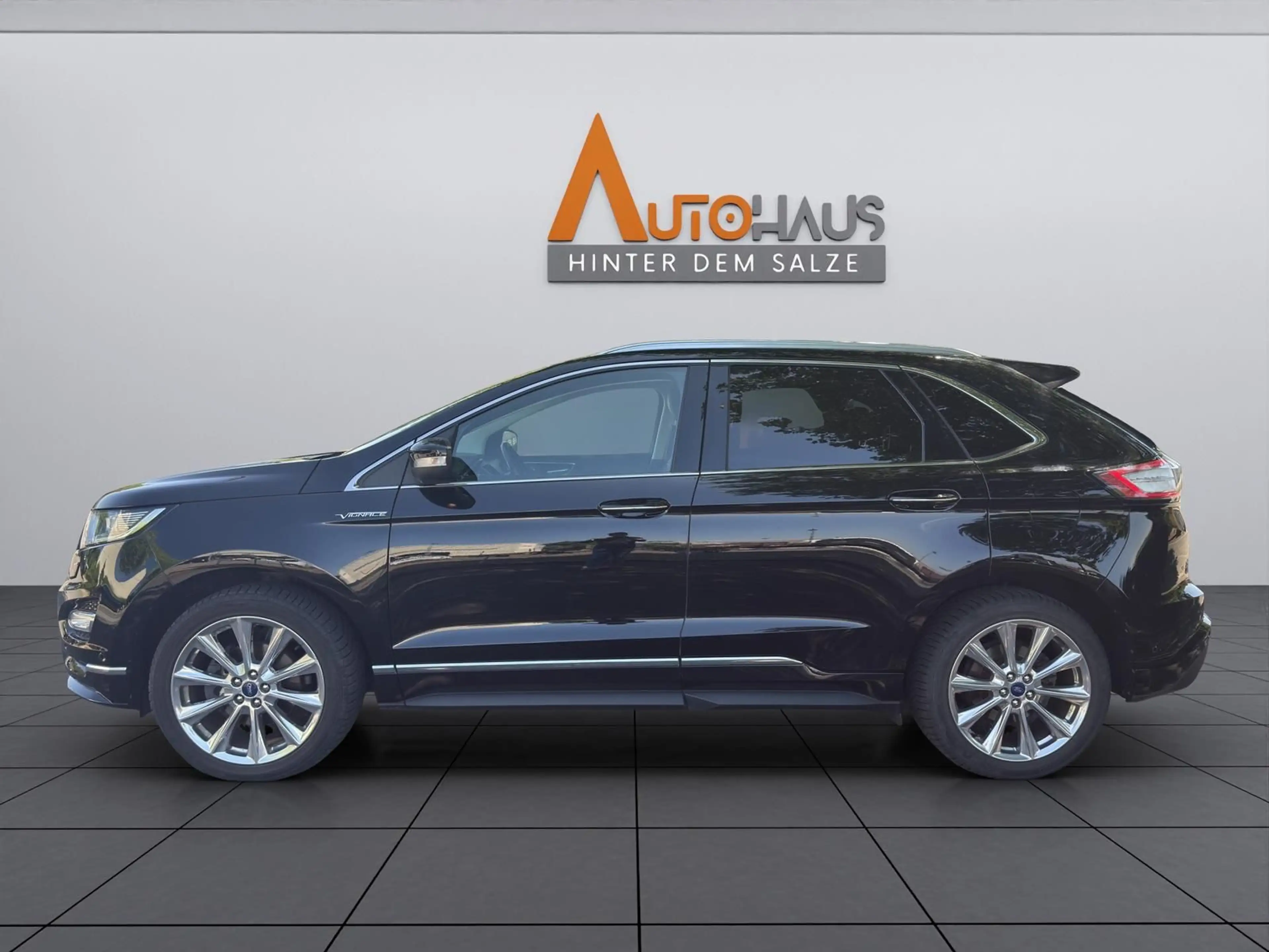 Ford Edge Vignale 4x4 2.0 TDCi*KAM*AHK*MEMORY* — photo 3