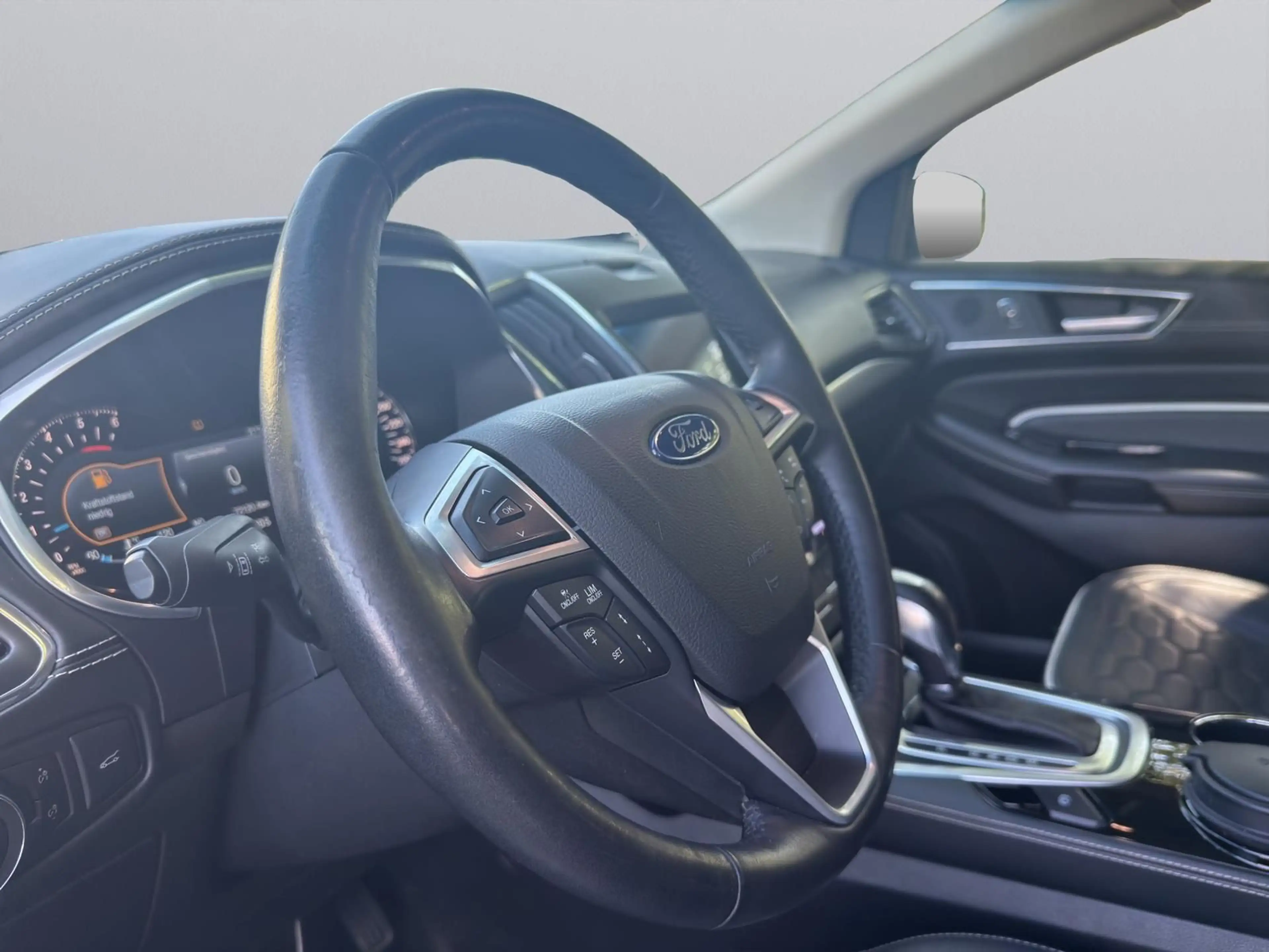 Ford Edge Vignale 4x4 2.0 TDCi*KAM*AHK*MEMORY* — photo 11