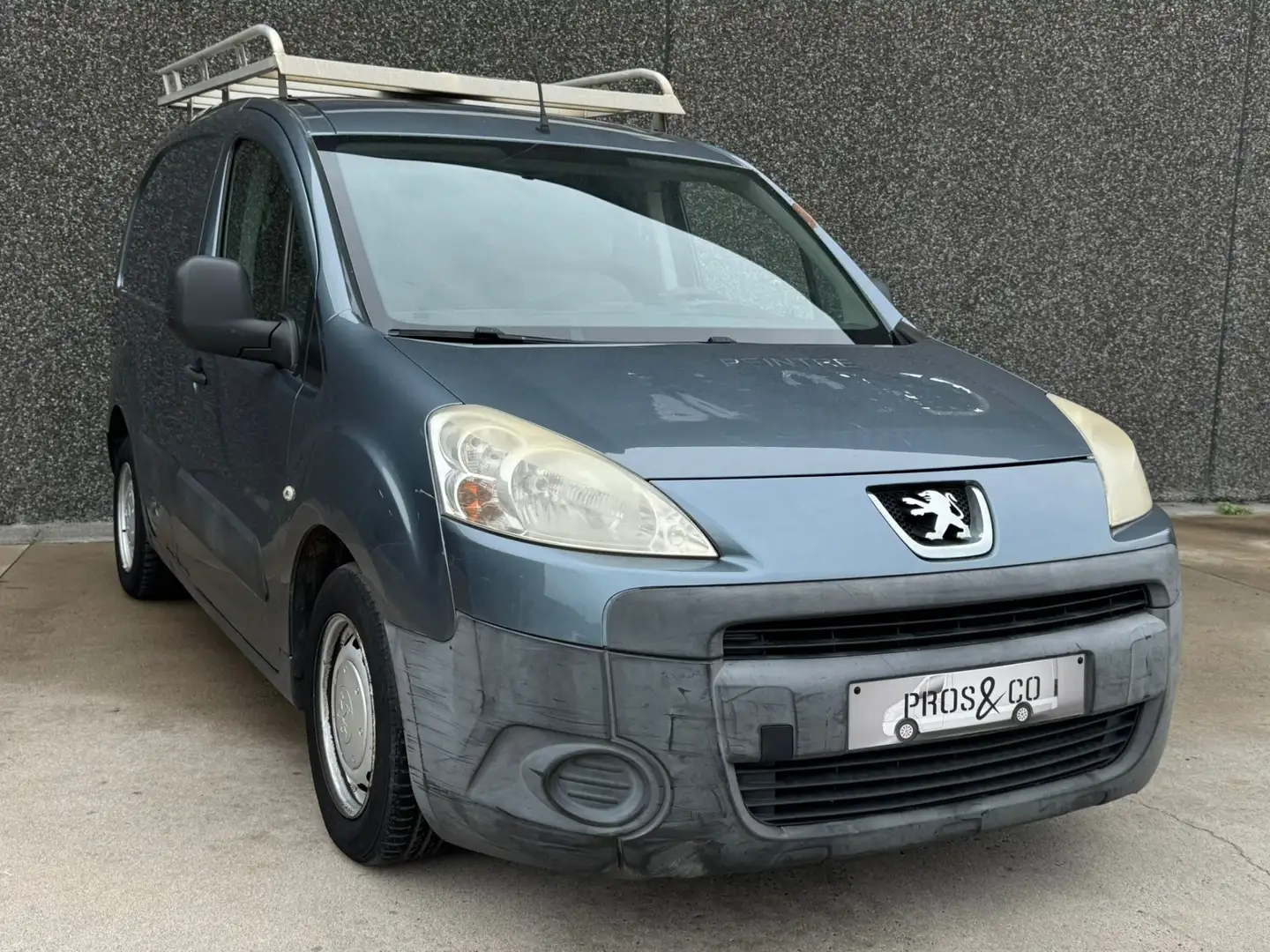 Peugeot Partner // 1.6 HDI // GALERIE DE TOIT // PETIT PRIX Gris - 1