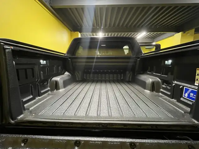 Ford Ranger view 12