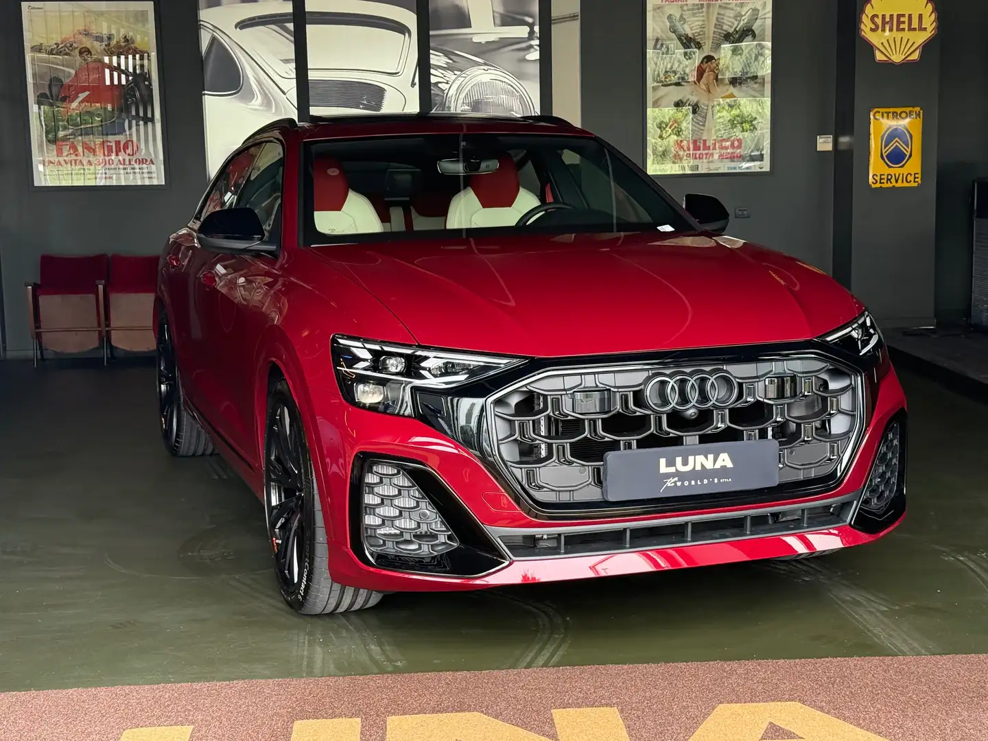 Audi SQ8 4.0 tfsi Sport Attitude -Audi Exclusive- Rouge - 1
