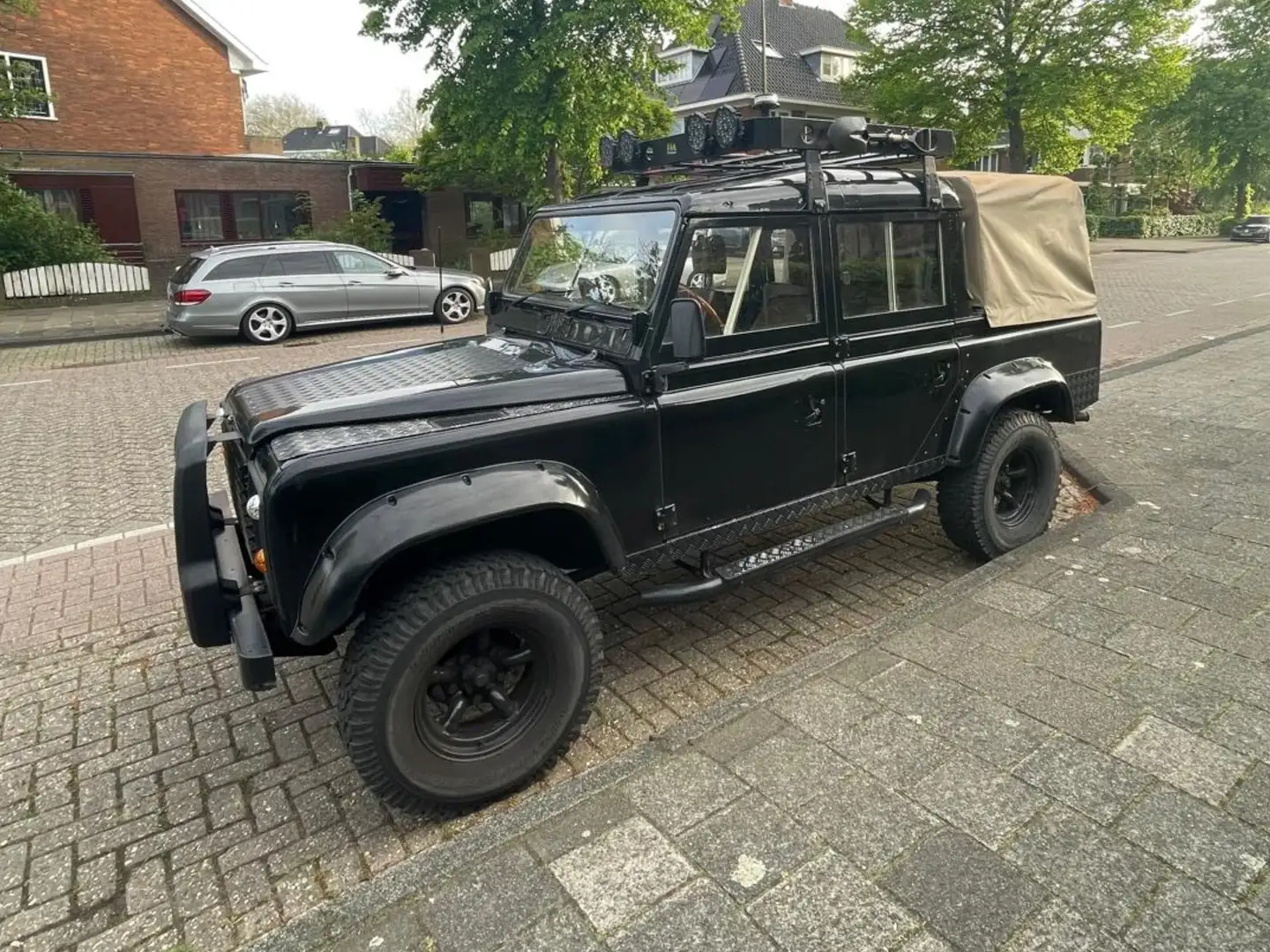 Land Rover Defender Defender 110 Crew Cab V8 Negro - 1