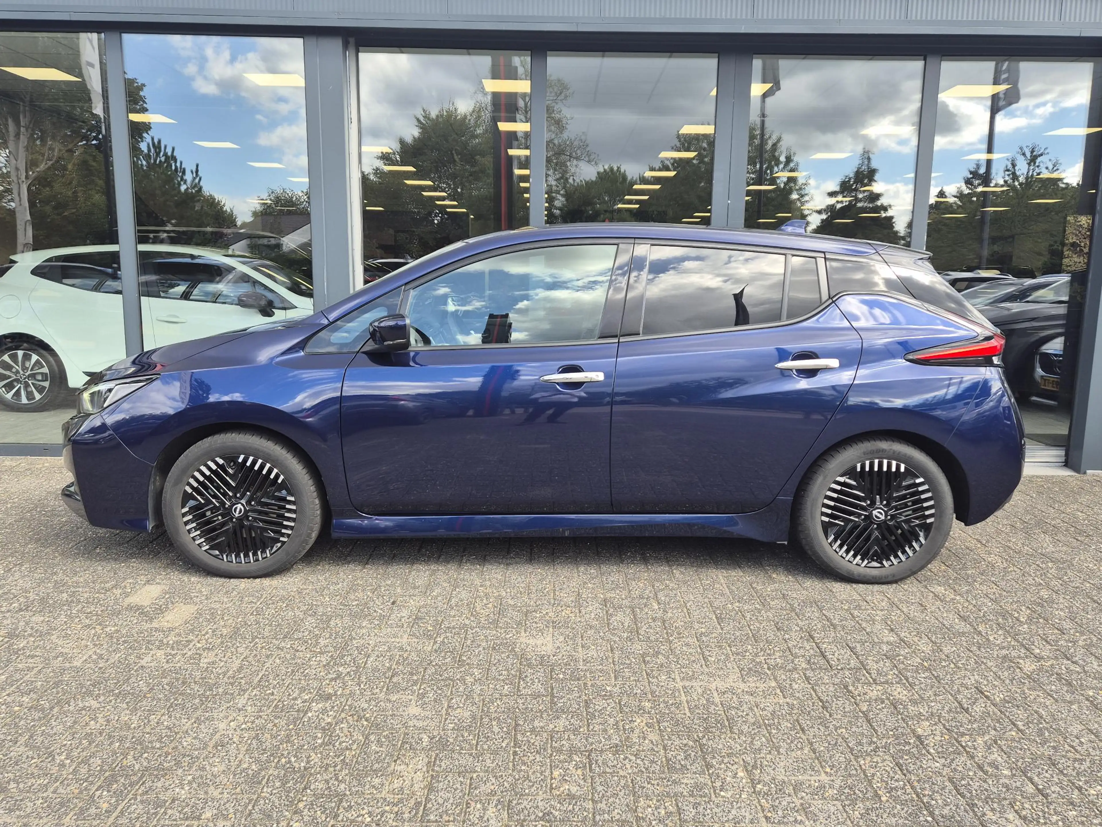 Nissan Leaf Tekna 39 kWh | Bose | Navigatie | 1e eigenaar | Fo — photo 17