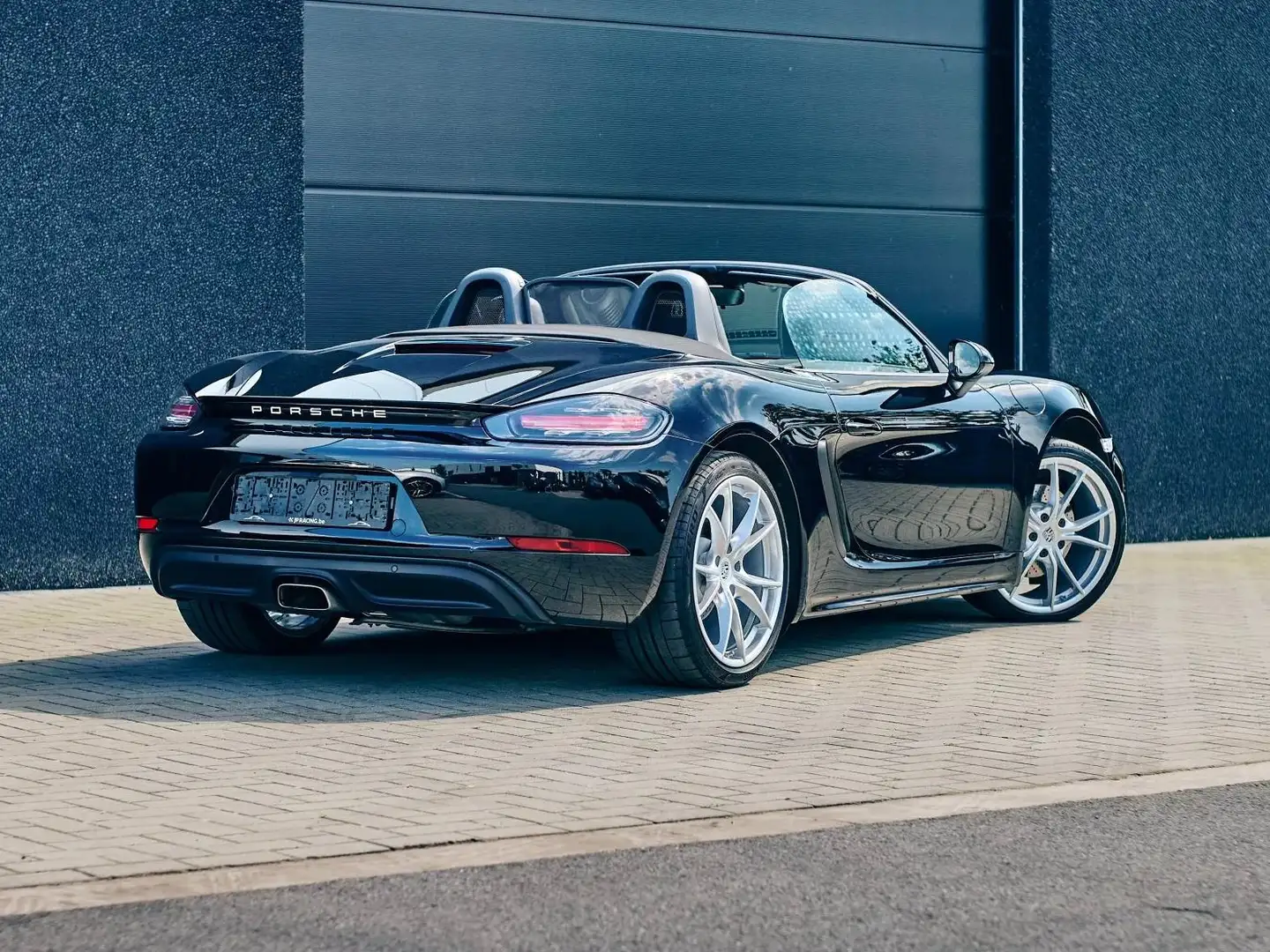 Porsche 718 Boxster PDK / 20" / Navi / 20.000km! Zwart - 2