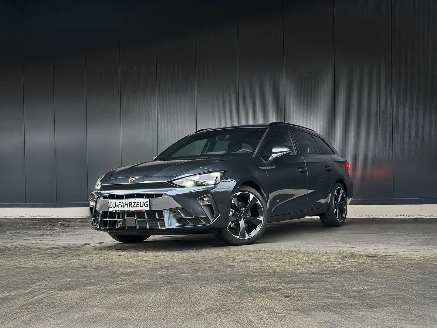 CUPRA Leon Sportstourer 1.5 eTSI 5JAHRE/150.000km! Gris - 1