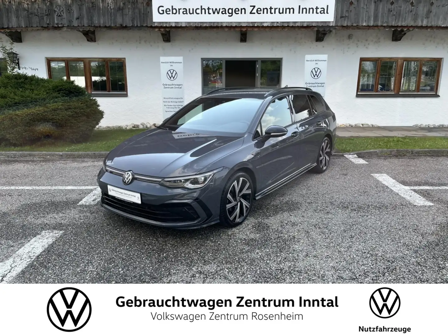 Volkswagen Golf VIII Variant 1,5 eTSI DSG R-Line (Navi+LED+RearVie Grau - 1