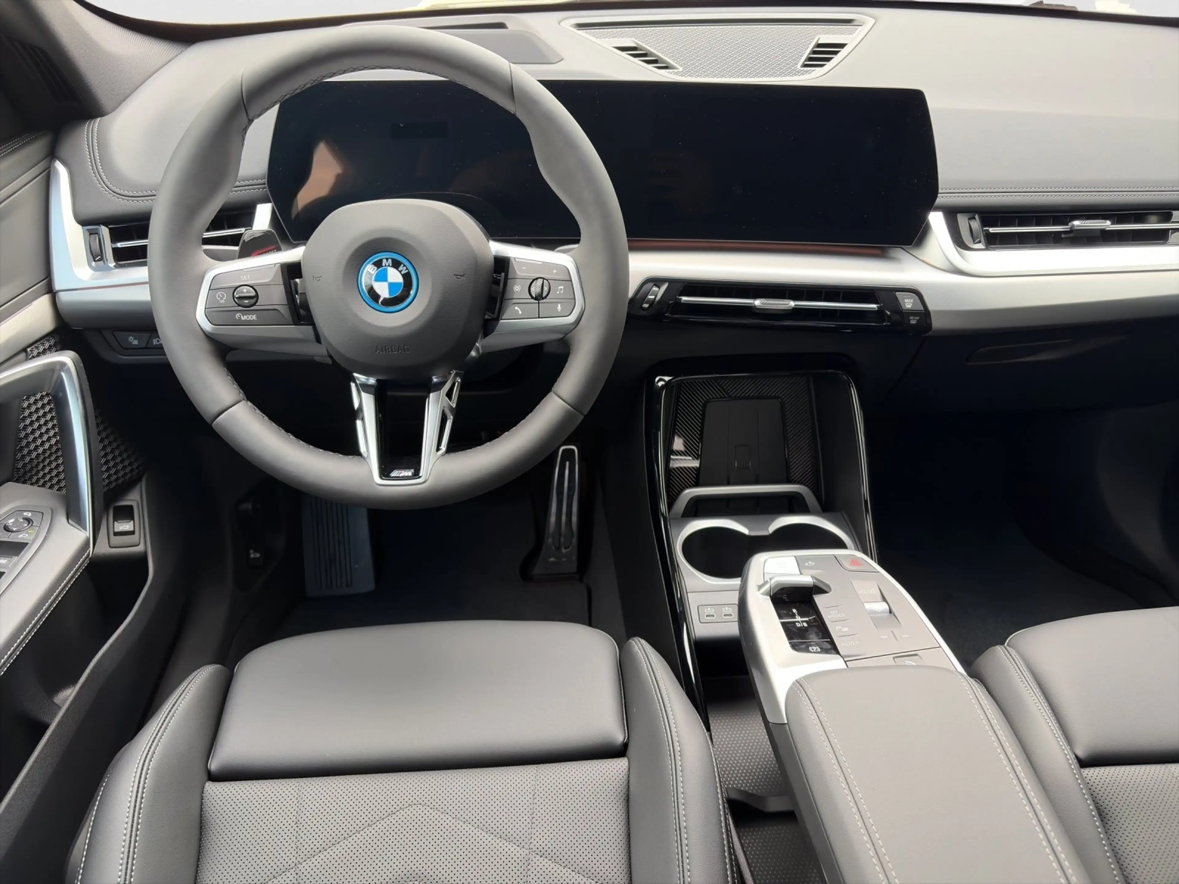 BMW iX 1 xDrive30 - UPE 70.870,00€ #exclusive — photo 10