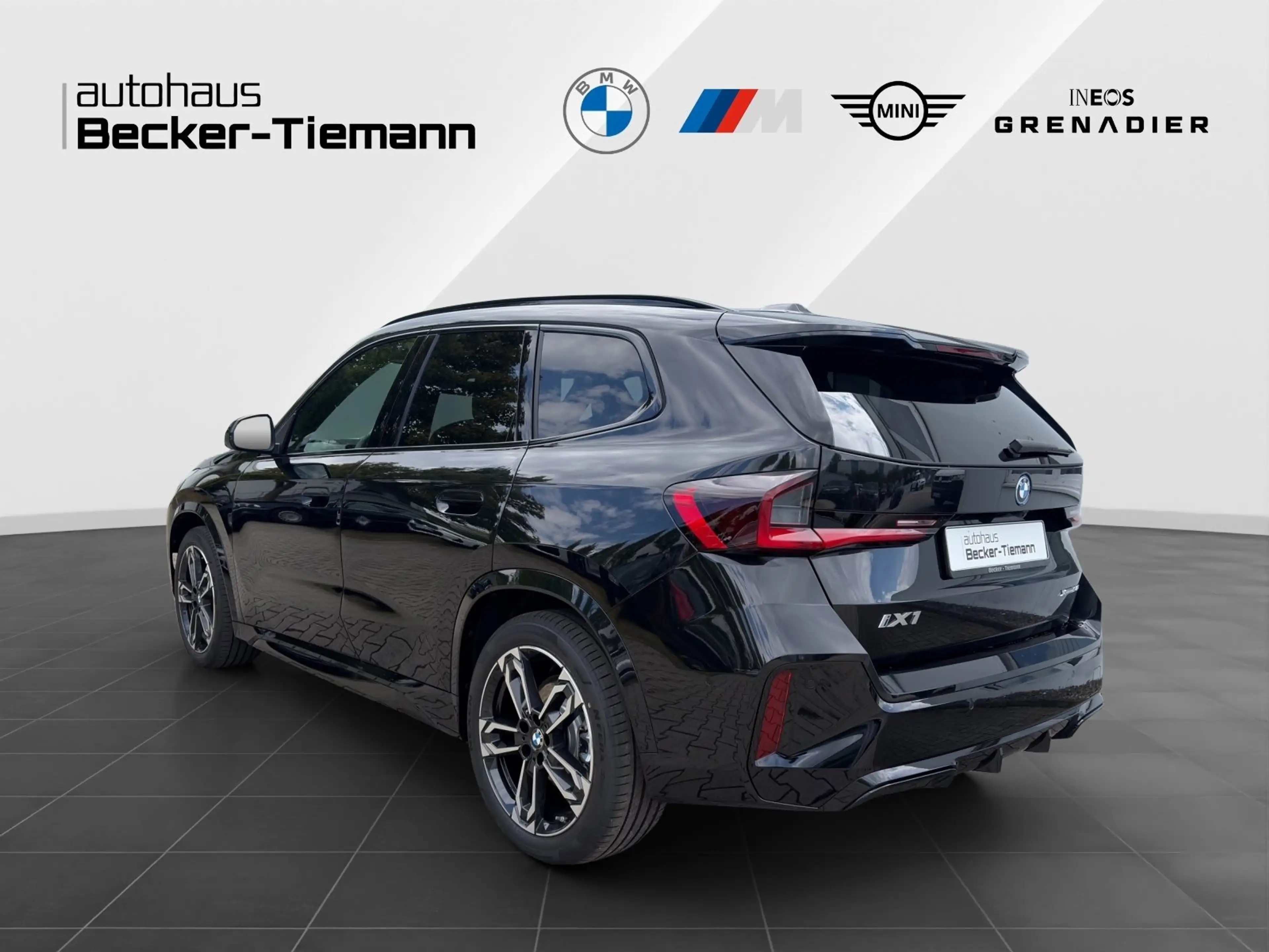 BMW iX 1 xDrive30 - UPE 70.870,00€ #exclusive — photo 4