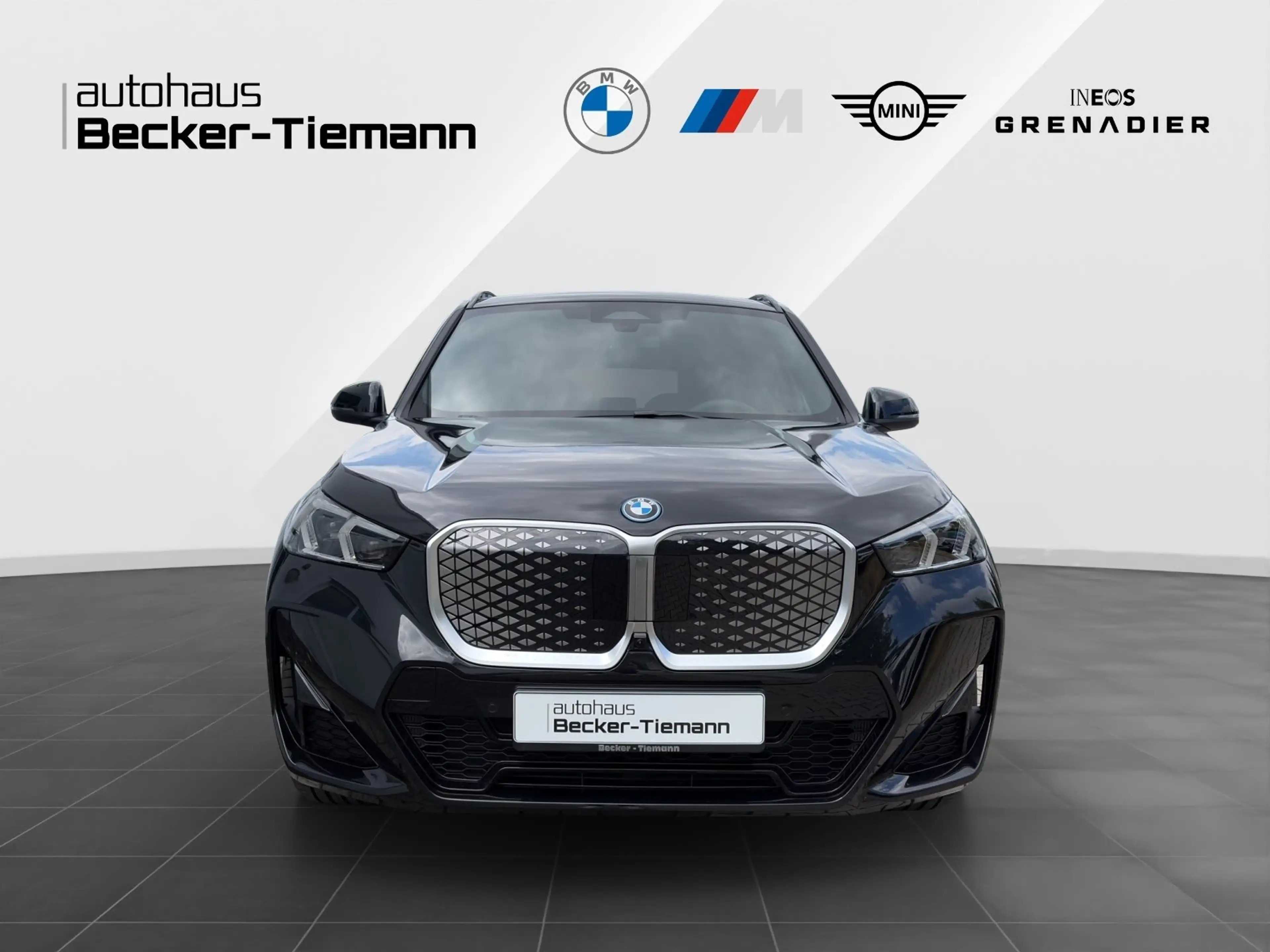 BMW iX 1 xDrive30 - UPE 70.870,00€ #exclusive — photo 2