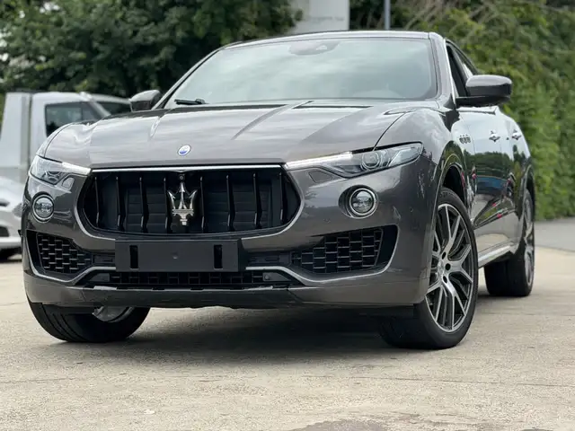 Maserati Levante Levante 3.0 V6 BiTurbo Q4 GranSport-Full option