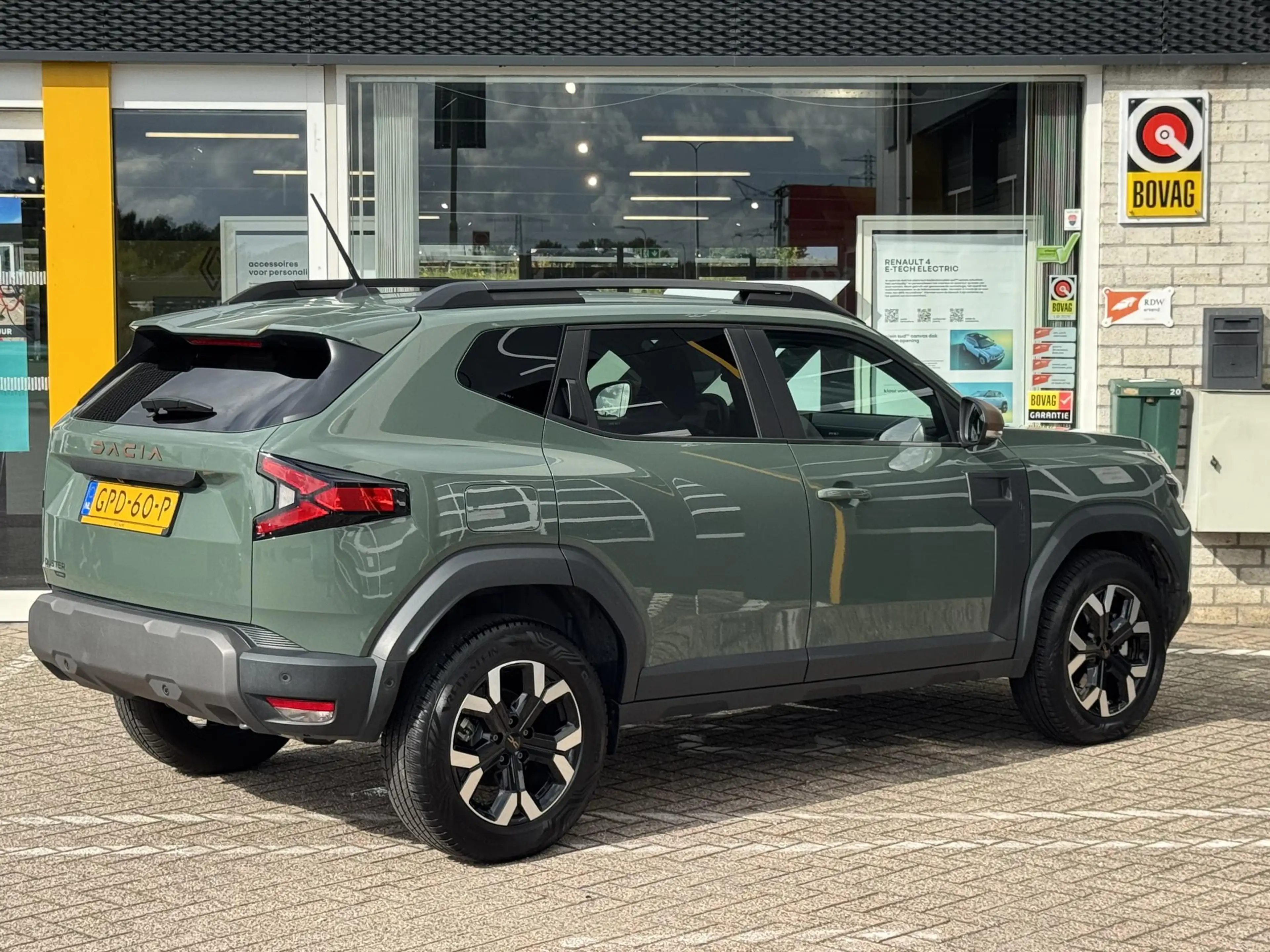 Dacia Duster 1.6 Hybrid 140 Extreme | NAP | Navigatie | Around — photo 2