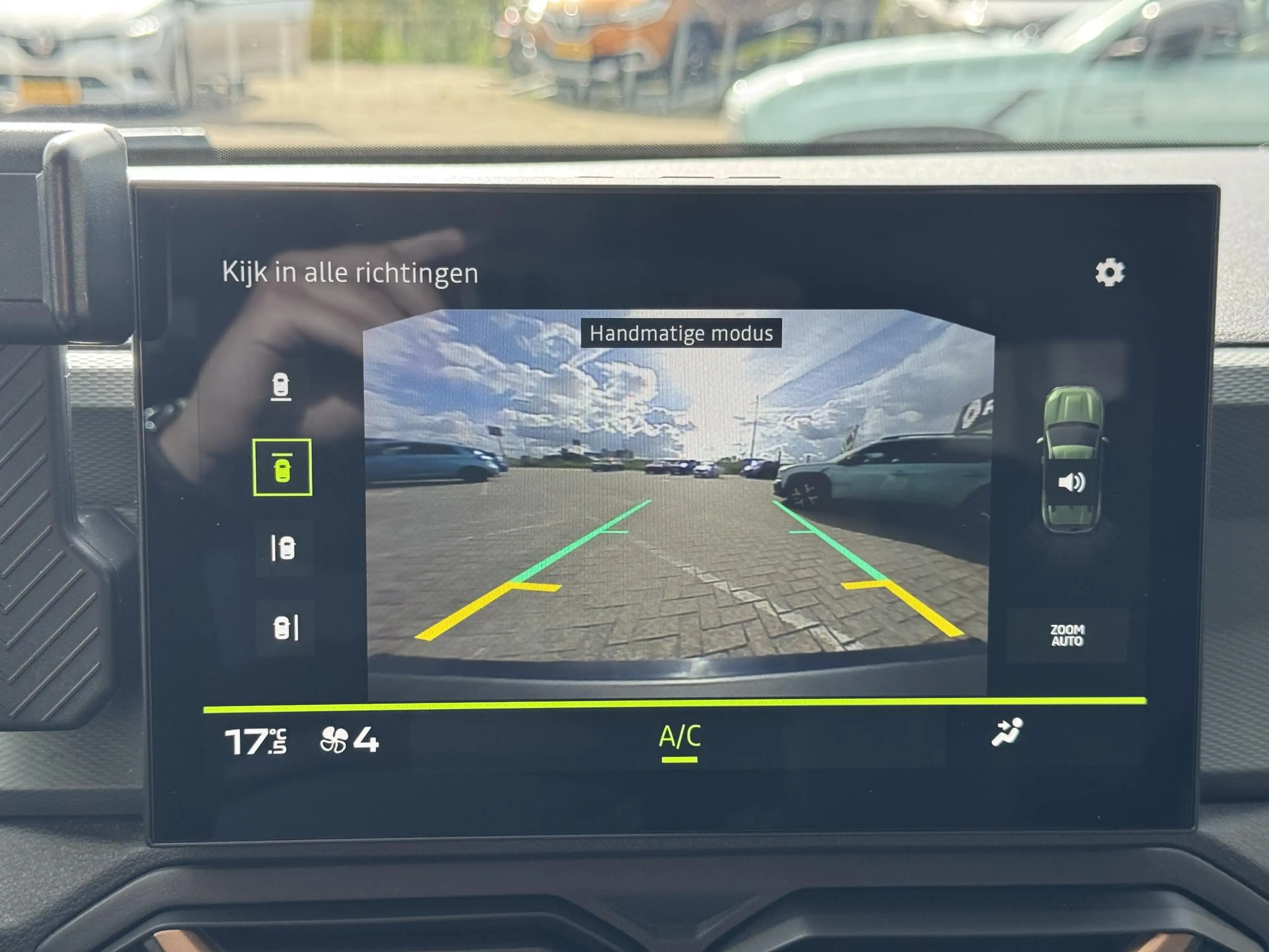 Dacia Duster 1.6 Hybrid 140 Extreme | NAP | Navigatie | Around — photo 14