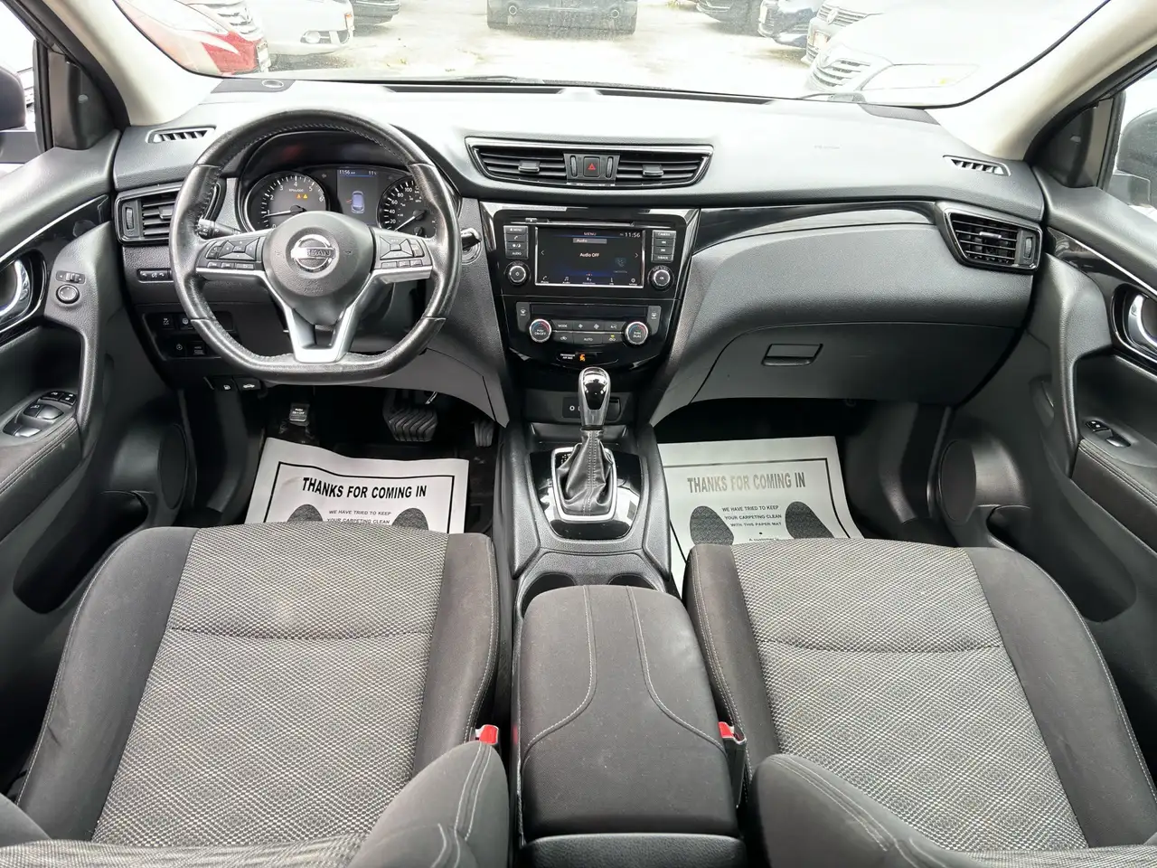 Nissan Qashqai снимка Nissan Qashqai
