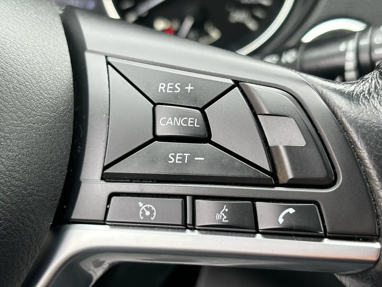 Nissan Qashqai снимка Nissan Qashqai