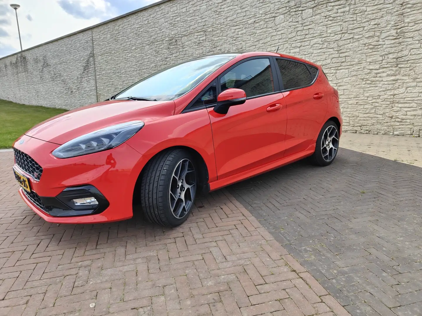 Ford Fiesta Fiesta 1.5 EcoB. ST-3 Rood - 1