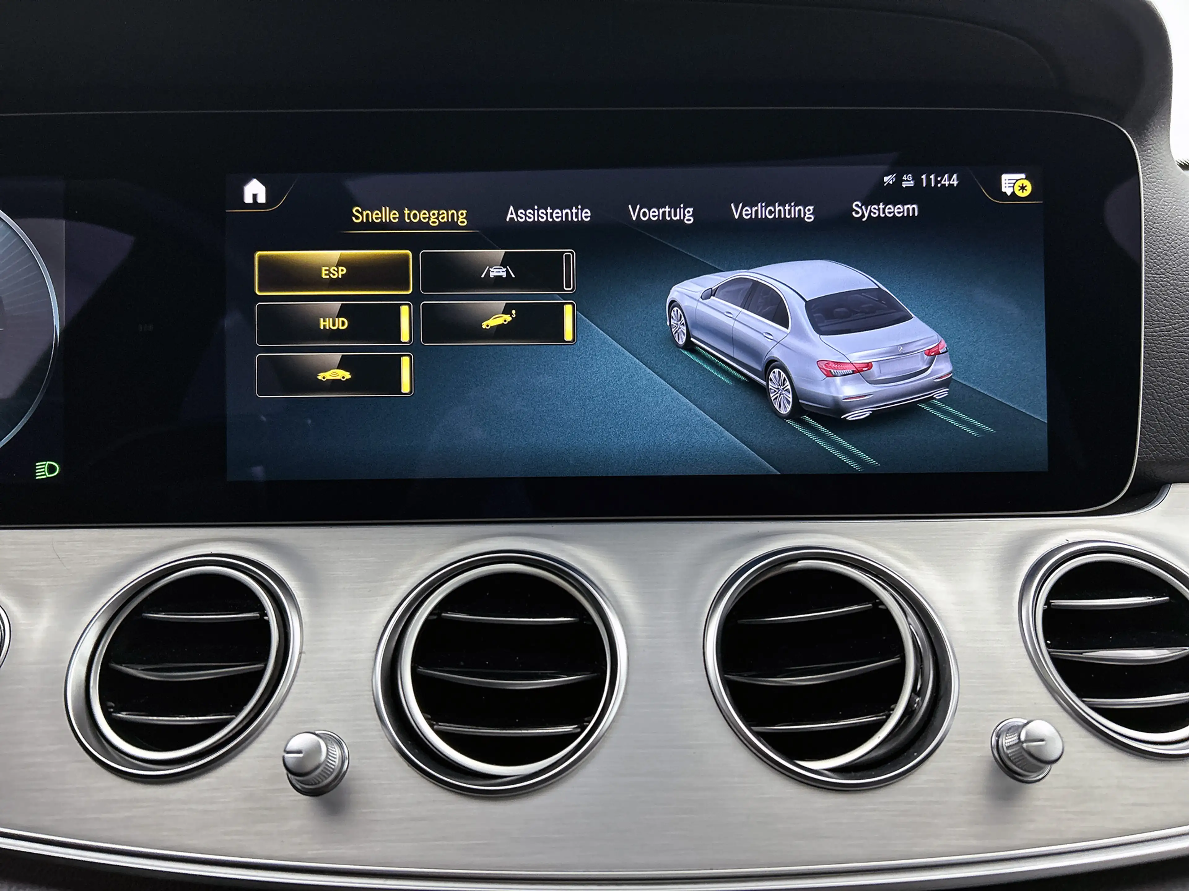 Mercedes-Benz E 200 AMG Line | Panoramadak | 360° camera | Burmester | — photo 10