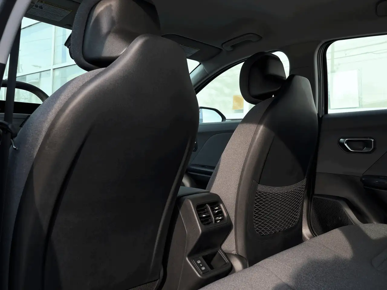Kia K4 снимка Kia K4