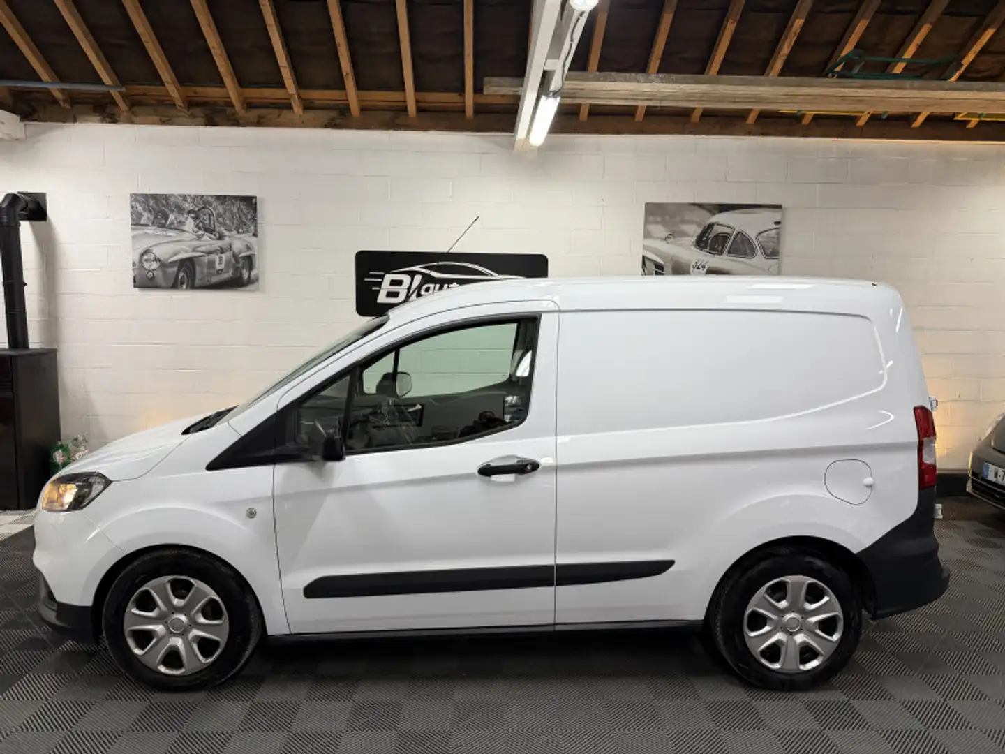 Ford Transit Courier 1.5 TDCI 75CH STOP\u0026START Etat neuf - 9000 kms Weiß - 2