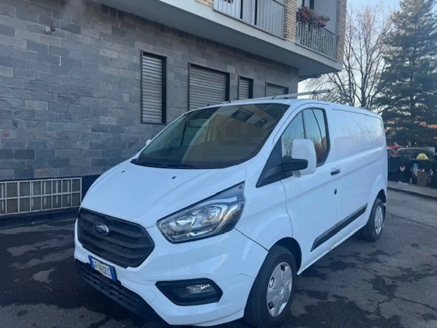 Ford Transit Custom anno 2021 euro 6d tenp Bianco - 1