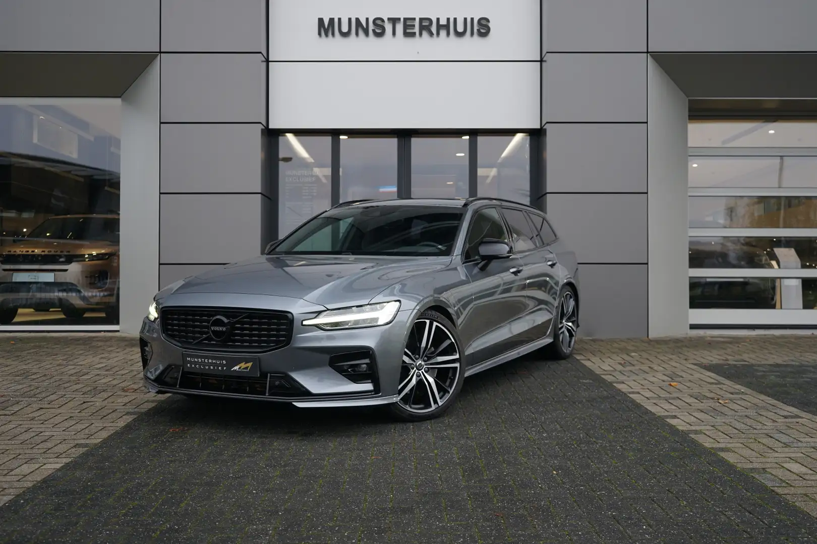 Volvo V60 2.0 T5 R-Design | Schuif/Kantel dak | Elektrische Grijs - 1