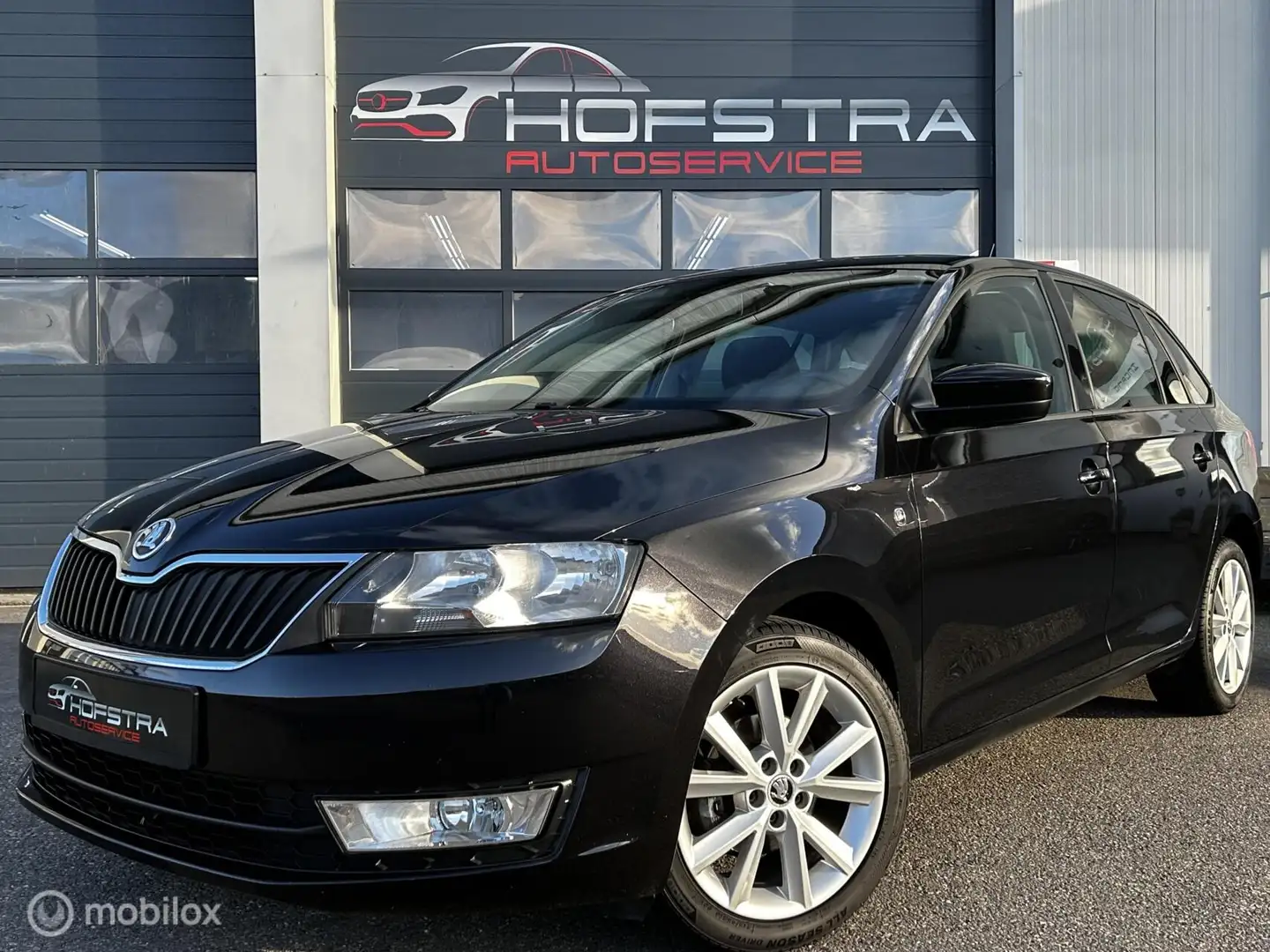 Skoda Rapid/Spaceback 1.2 TSI Trekhaak Stoelverwarming PDC Netjes! Noir - 1