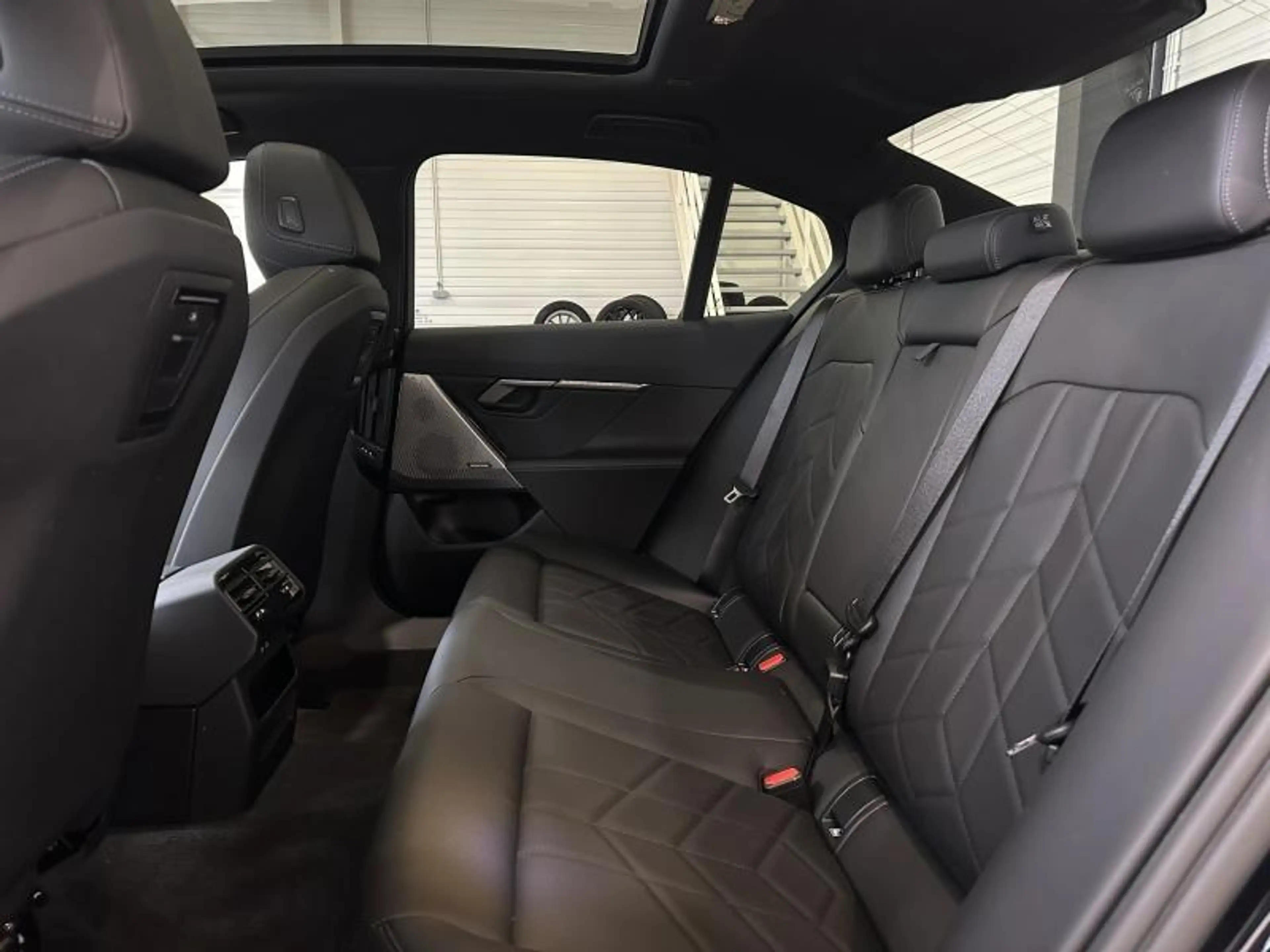 BMW i5 Berline — photo 10