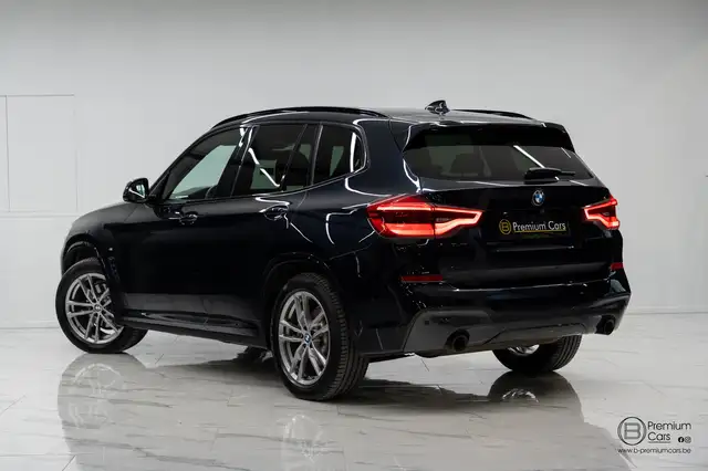 BMW X3 view 11