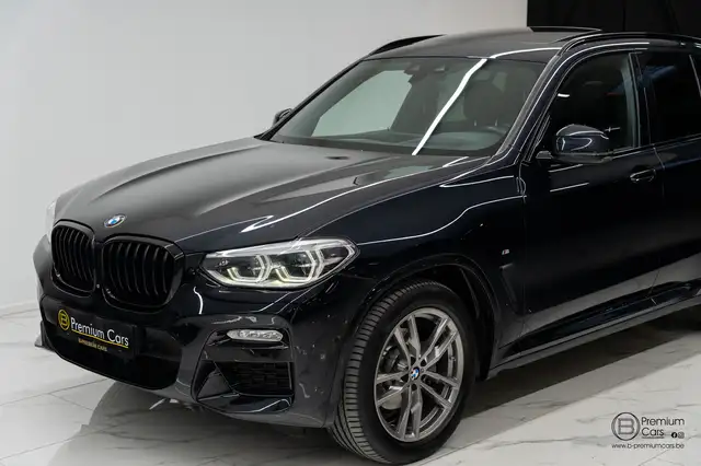 BMW X3 view 10
