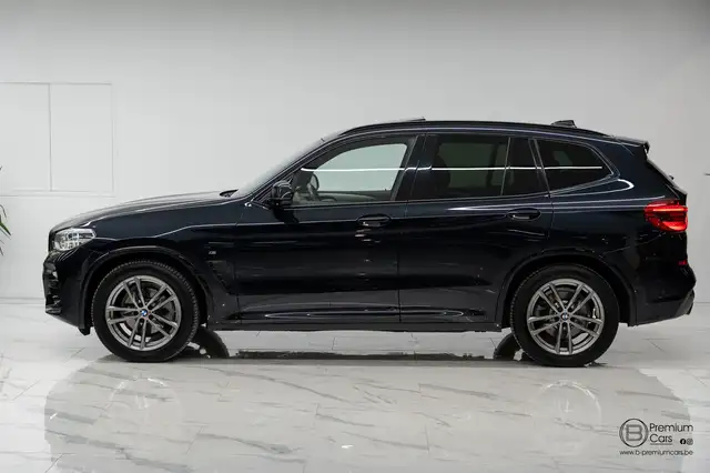 BMW X3 view 8