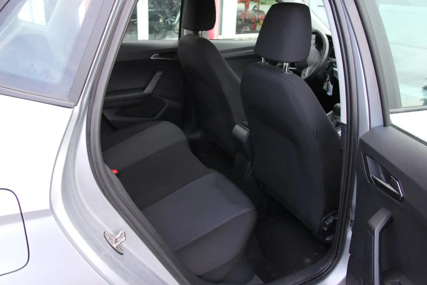 SEAT Arona DSG STYLE LED Sitzheiz Garantieverläng1Jahr Silber - 2