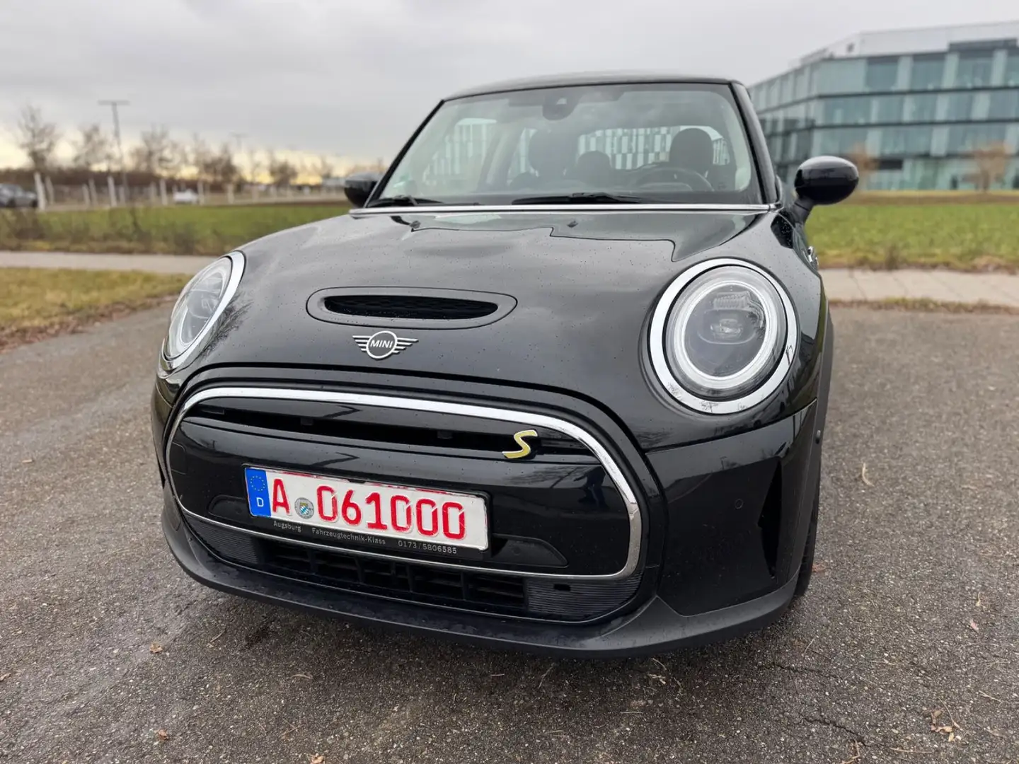 MINI Cooper SE Mini 3-trg. Cooper SE Essential Trim Noir - 1