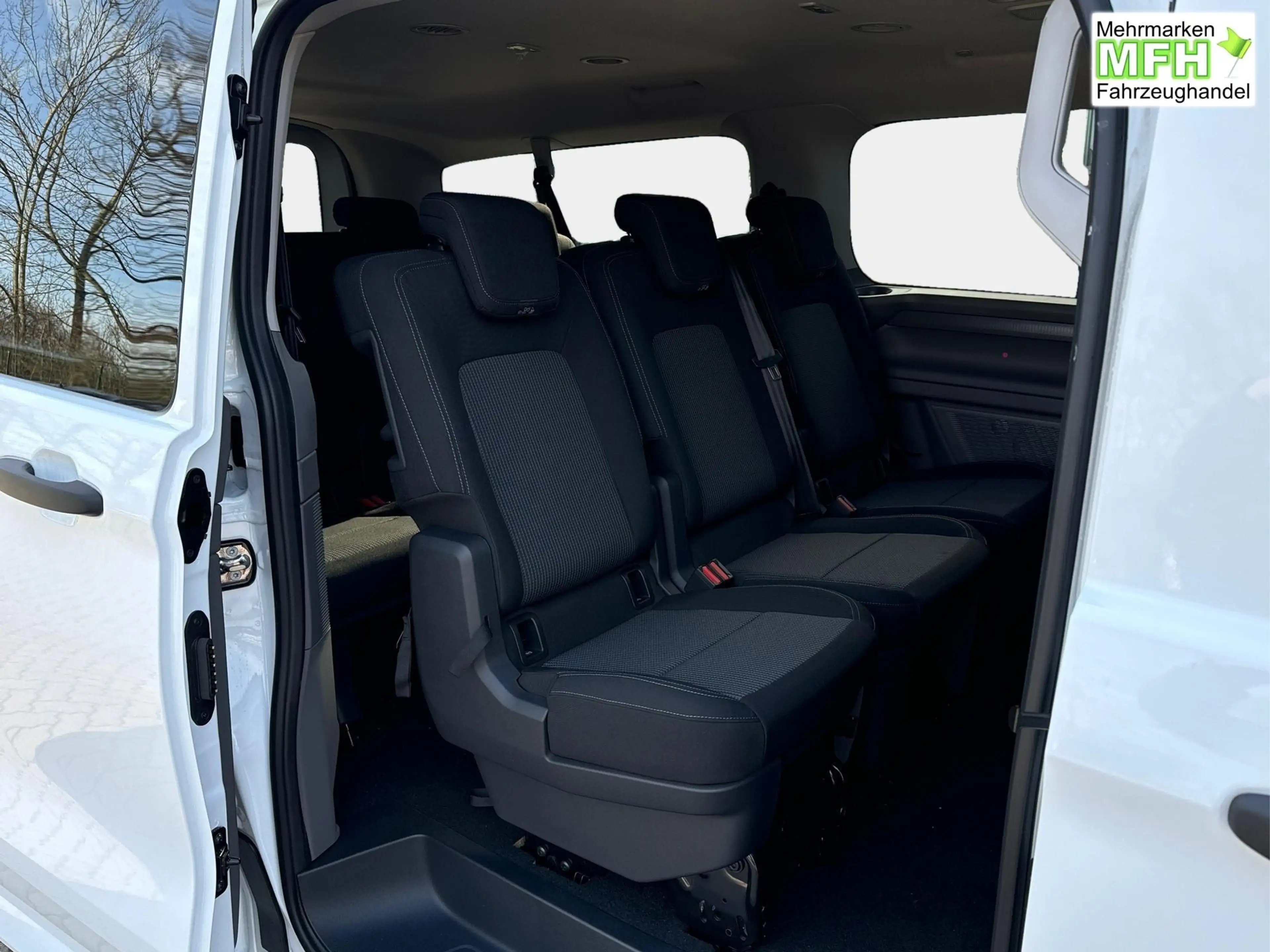 Volkswagen T7 Caravelle Basis LR+AHK+9 Sitze+KAMERA+PDC+LED 2.0 TDI 110... — photo 15