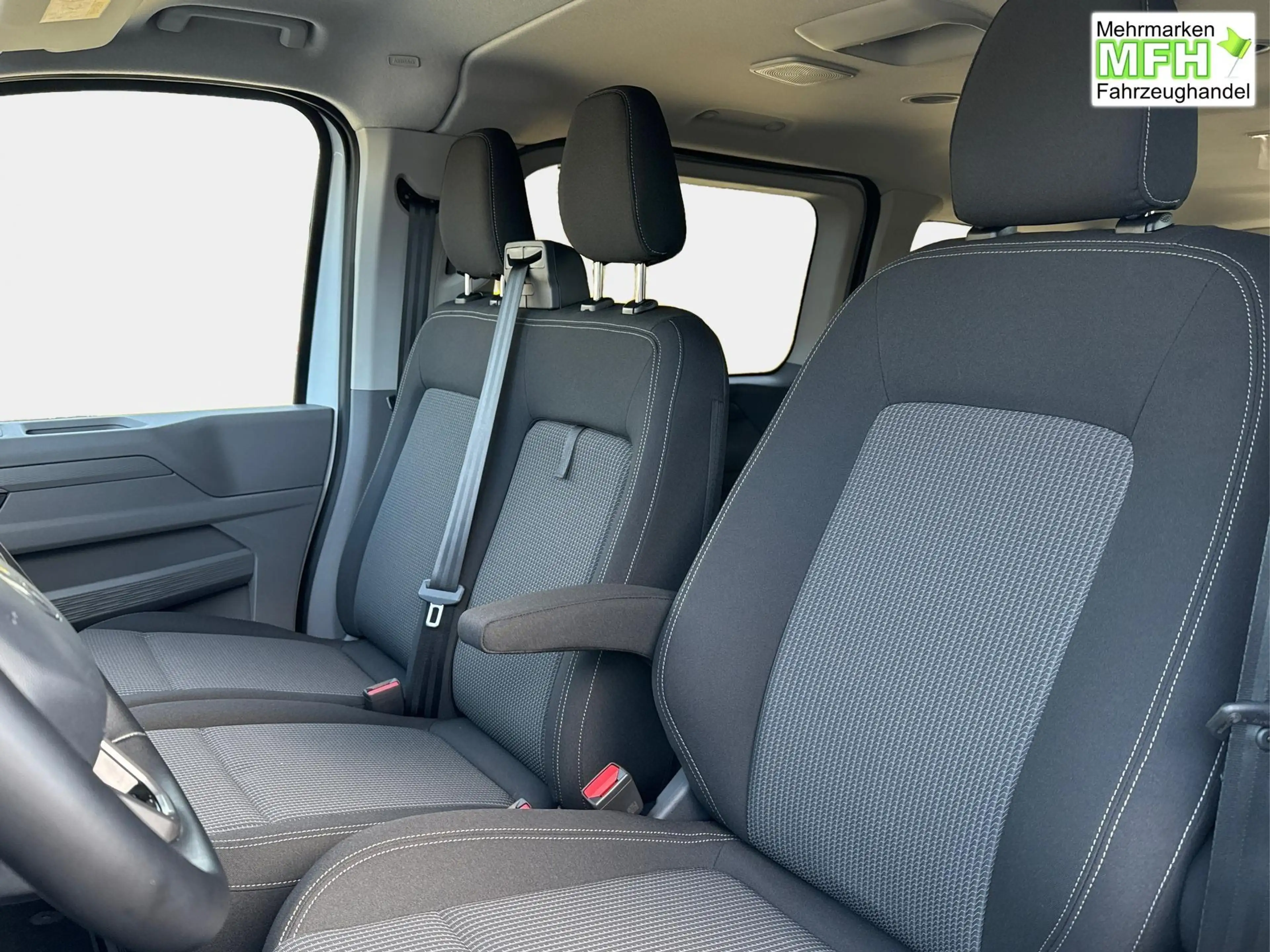 Volkswagen T7 Caravelle Basis LR+AHK+9 Sitze+KAMERA+PDC+LED 2.0 TDI 110... — photo 14