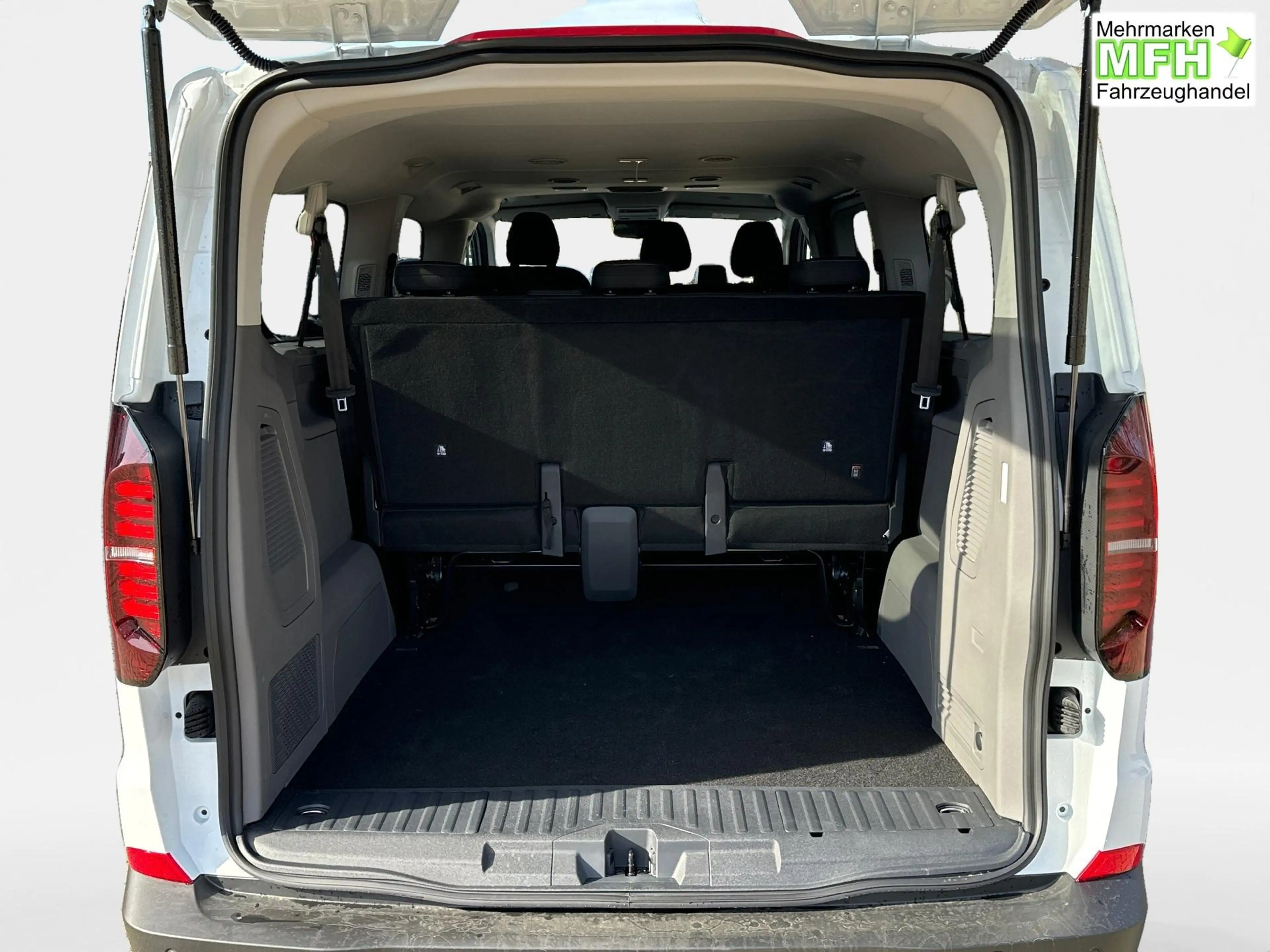 Volkswagen T7 Caravelle Basis LR+AHK+9 Sitze+KAMERA+PDC+LED 2.0 TDI 110... — photo 11