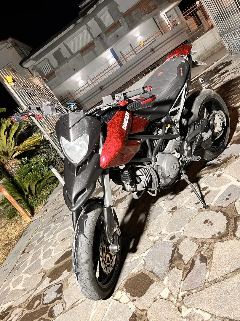 Ducati Hypermotard 796 - 1