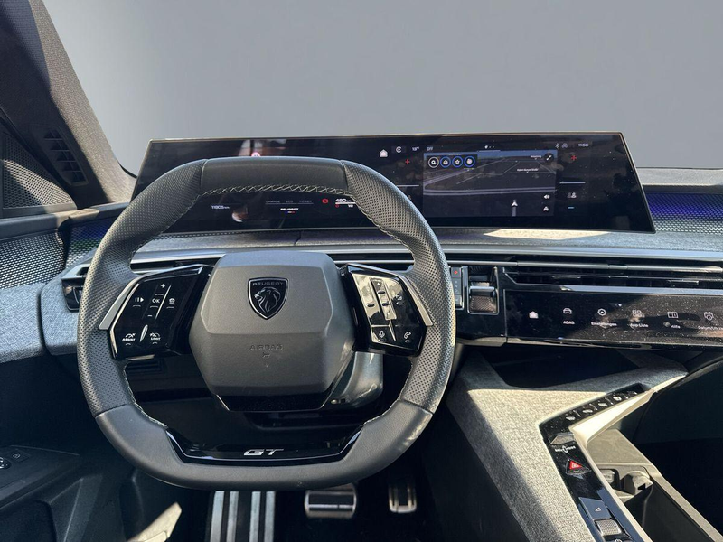 Peugeot 5008 GT Hybrid 145 e-DCS6 7-Si+Navi+Lenk/SHZ+R-Kam+ — photo 15