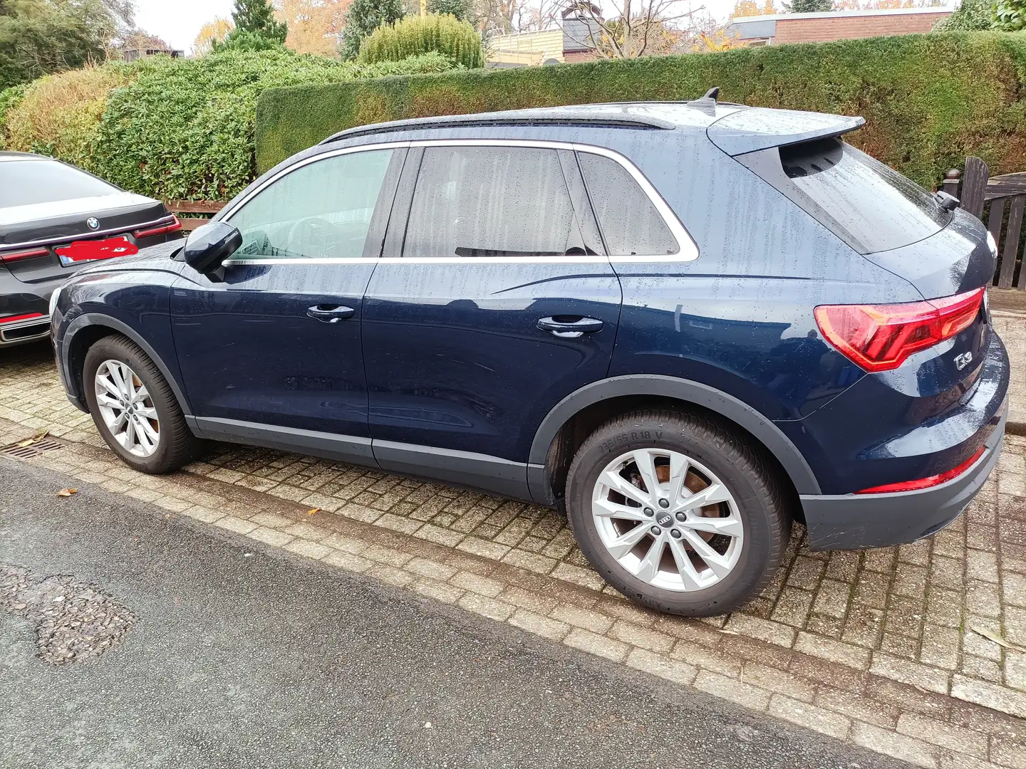 Audi Q3 35 TFSI S tronic Blau - 1